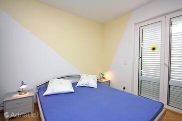 Bedroom Barbat, Bedroom in the room, dostupna klima i WIFI.