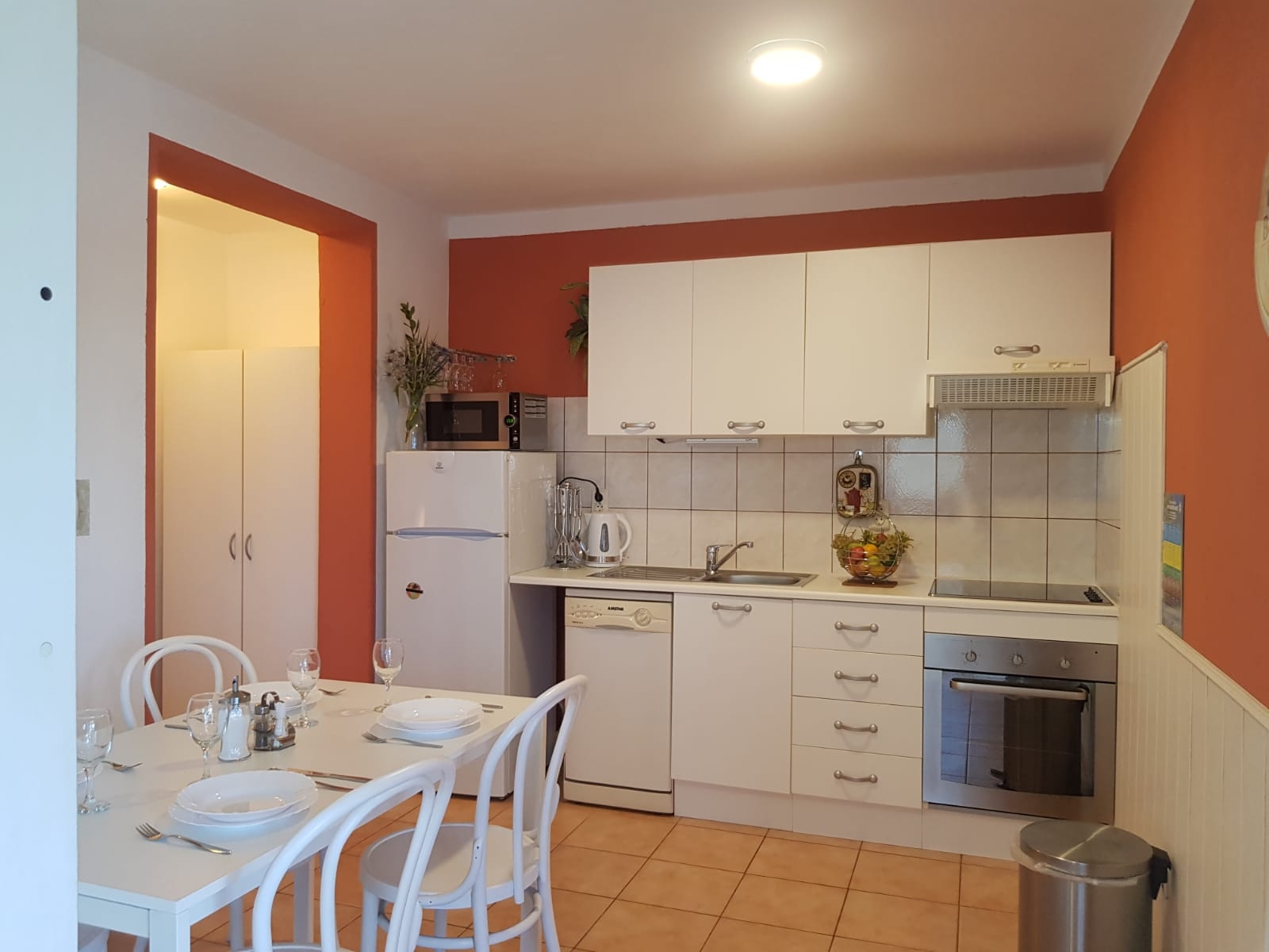 One bedroom apartment with terrace Banjol, Rab  A-a