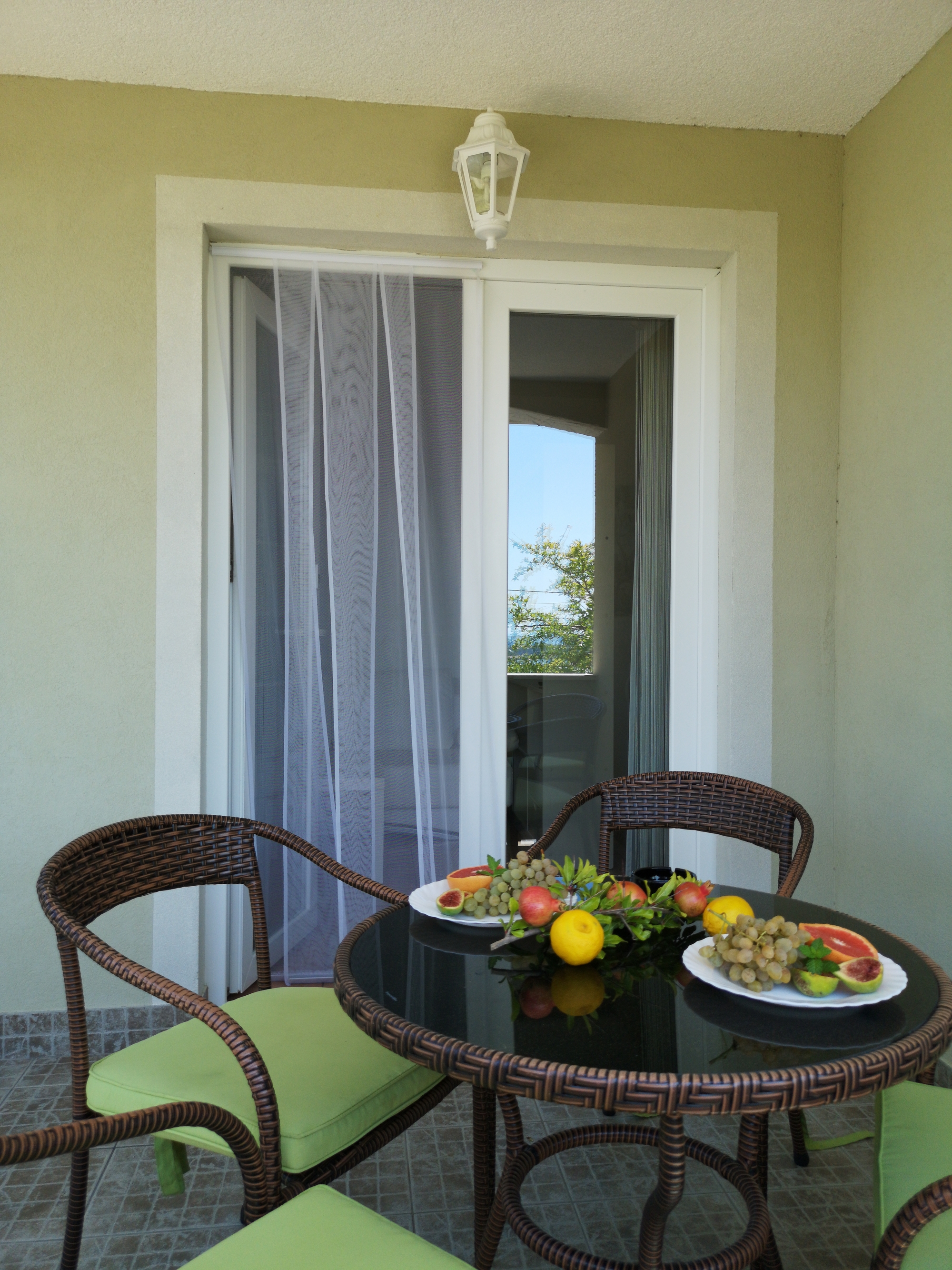 One bedroom apartment with terrace Banjol, Rab  A-a