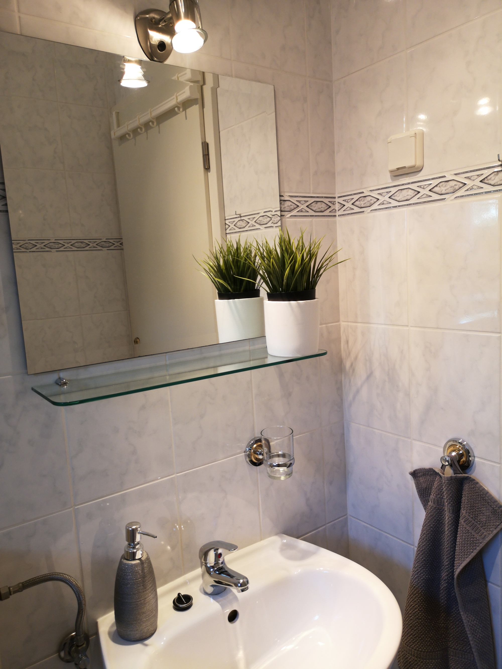 One bedroom apartment with terrace Banjol, Rab  A-b