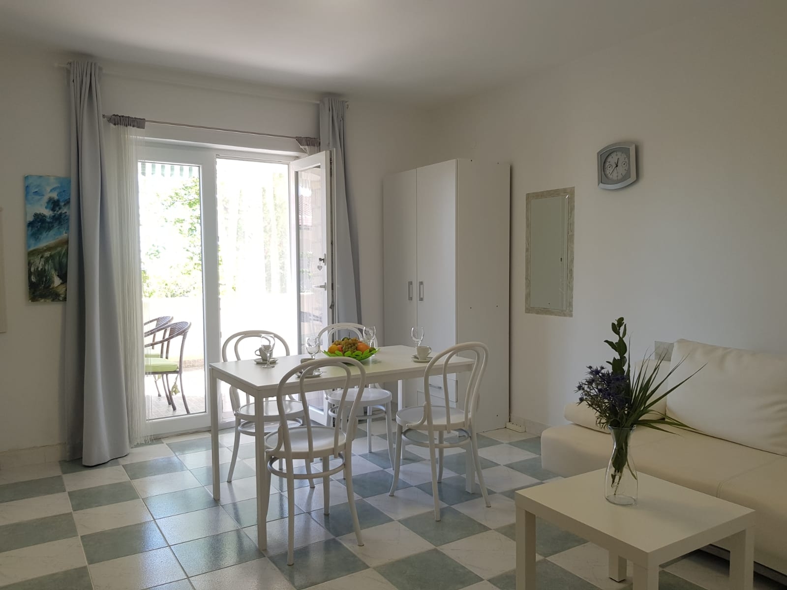 One bedroom apartment with terrace Banjol, Rab  A-b