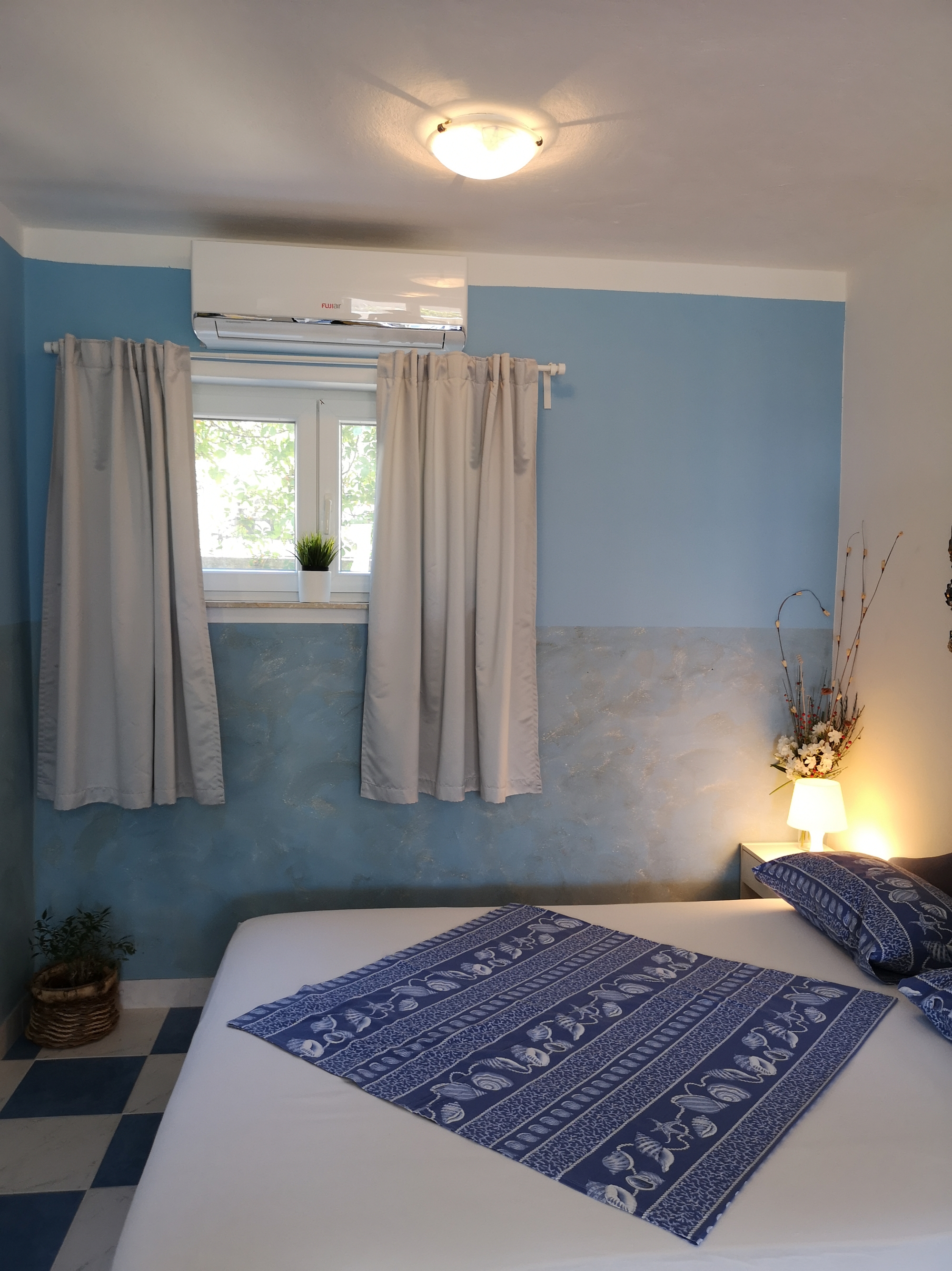 Studio flat with terrace Banjol, Rab  AS-a
