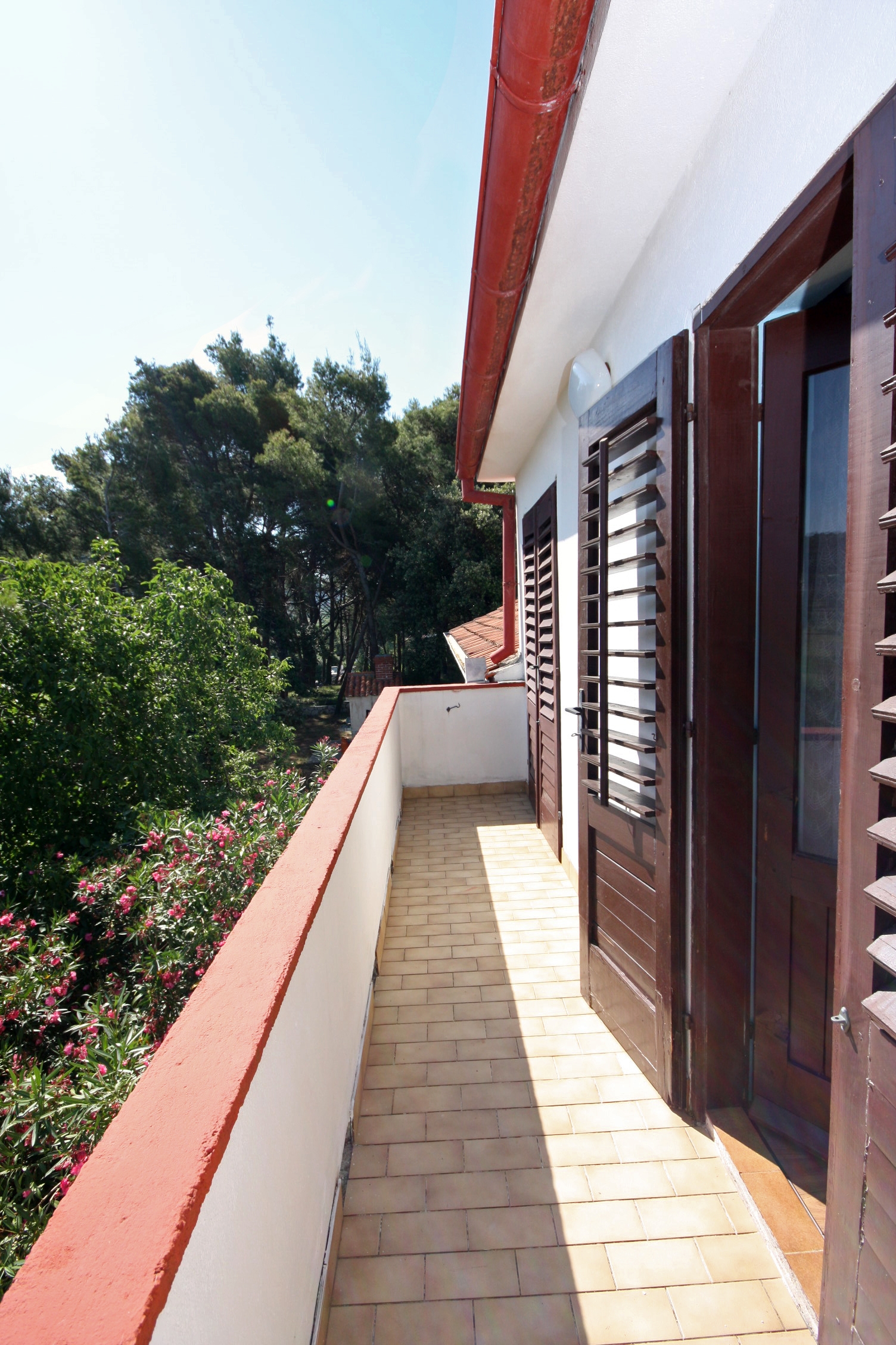 Two bedroom apartment with terrace Mundanije, Rab  A-c
