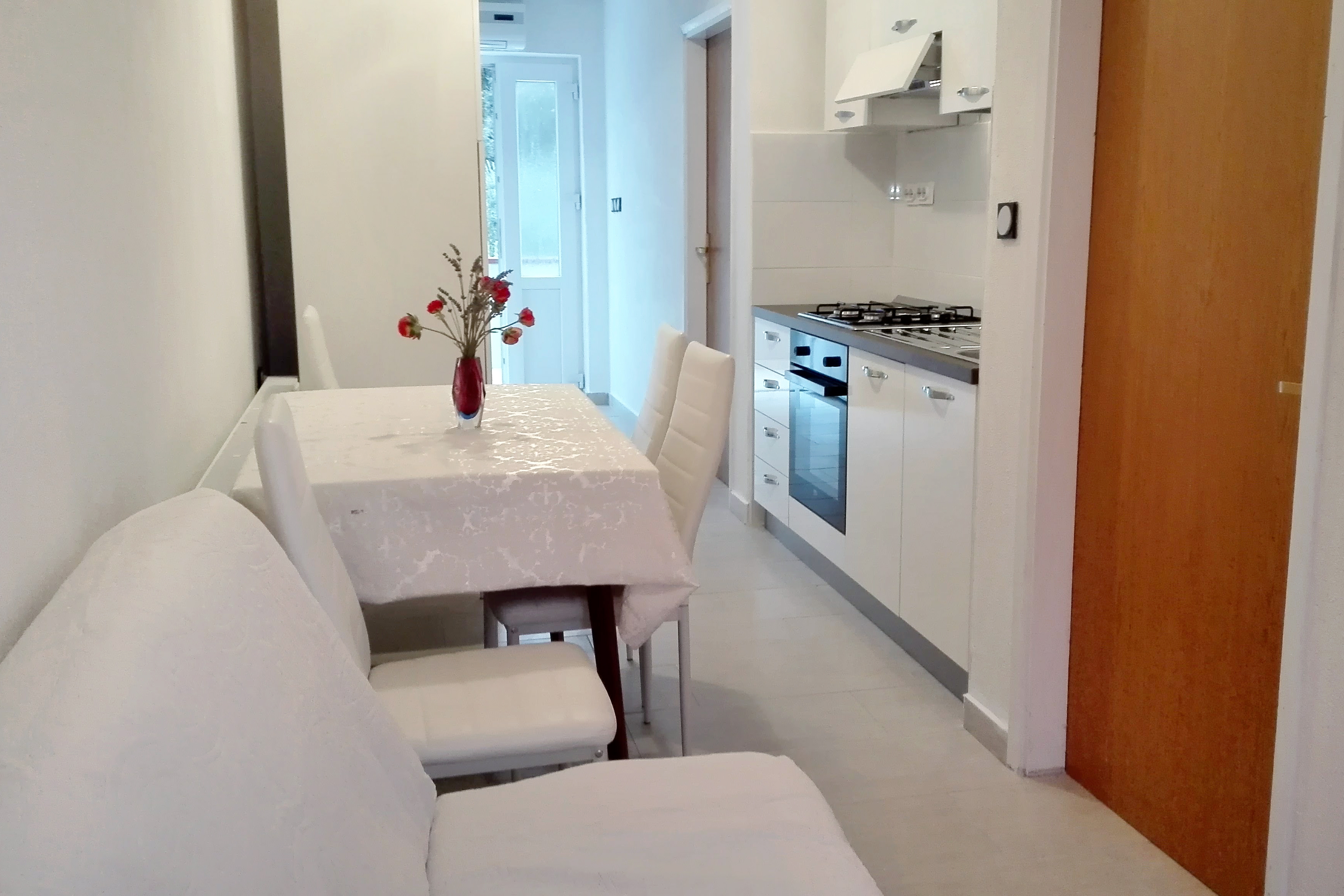 Two bedroom apartment with terrace Mundanije, Rab  A-c