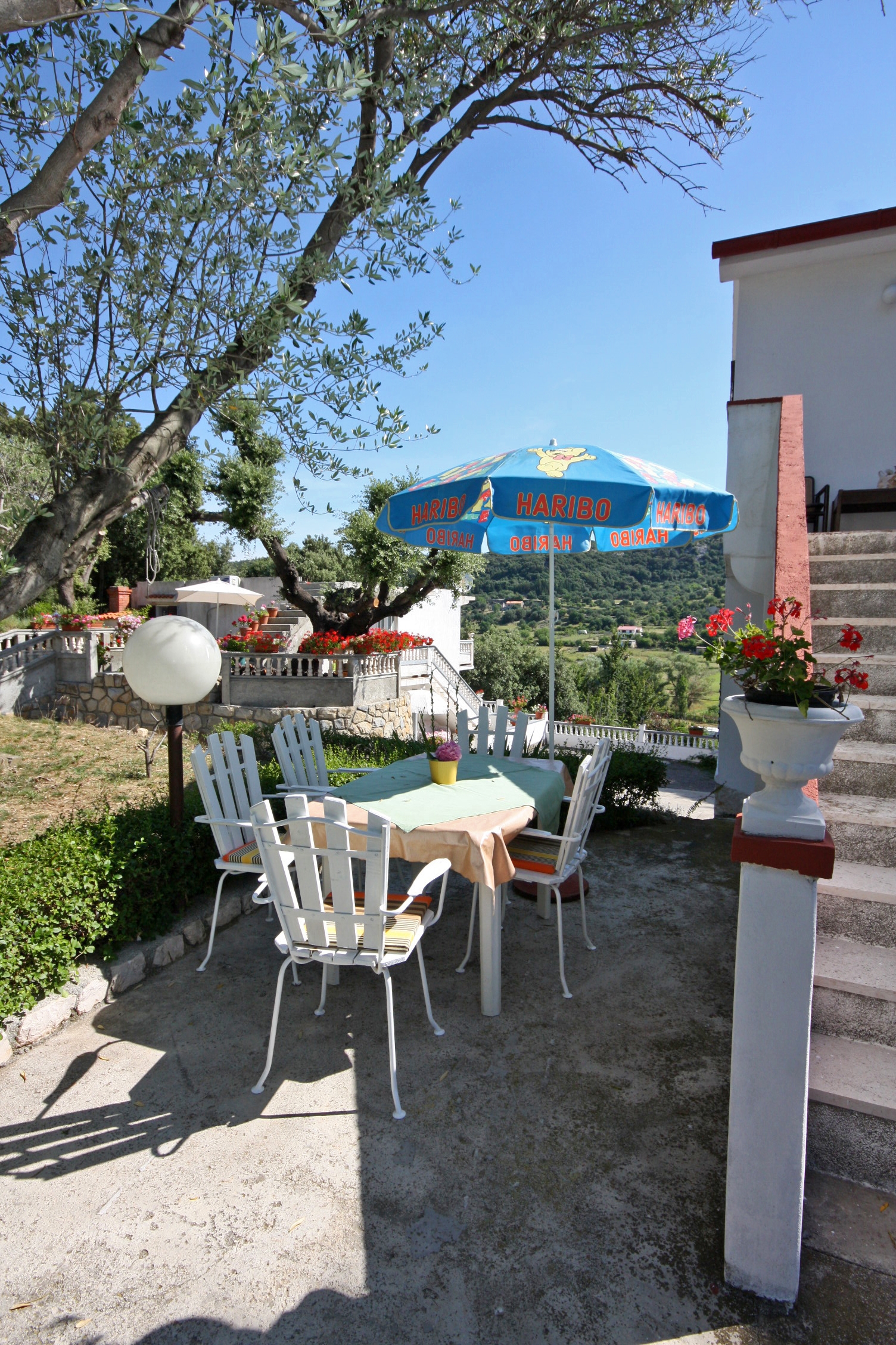 Two bedroom apartment with terrace Mundanije, Rab  A-c