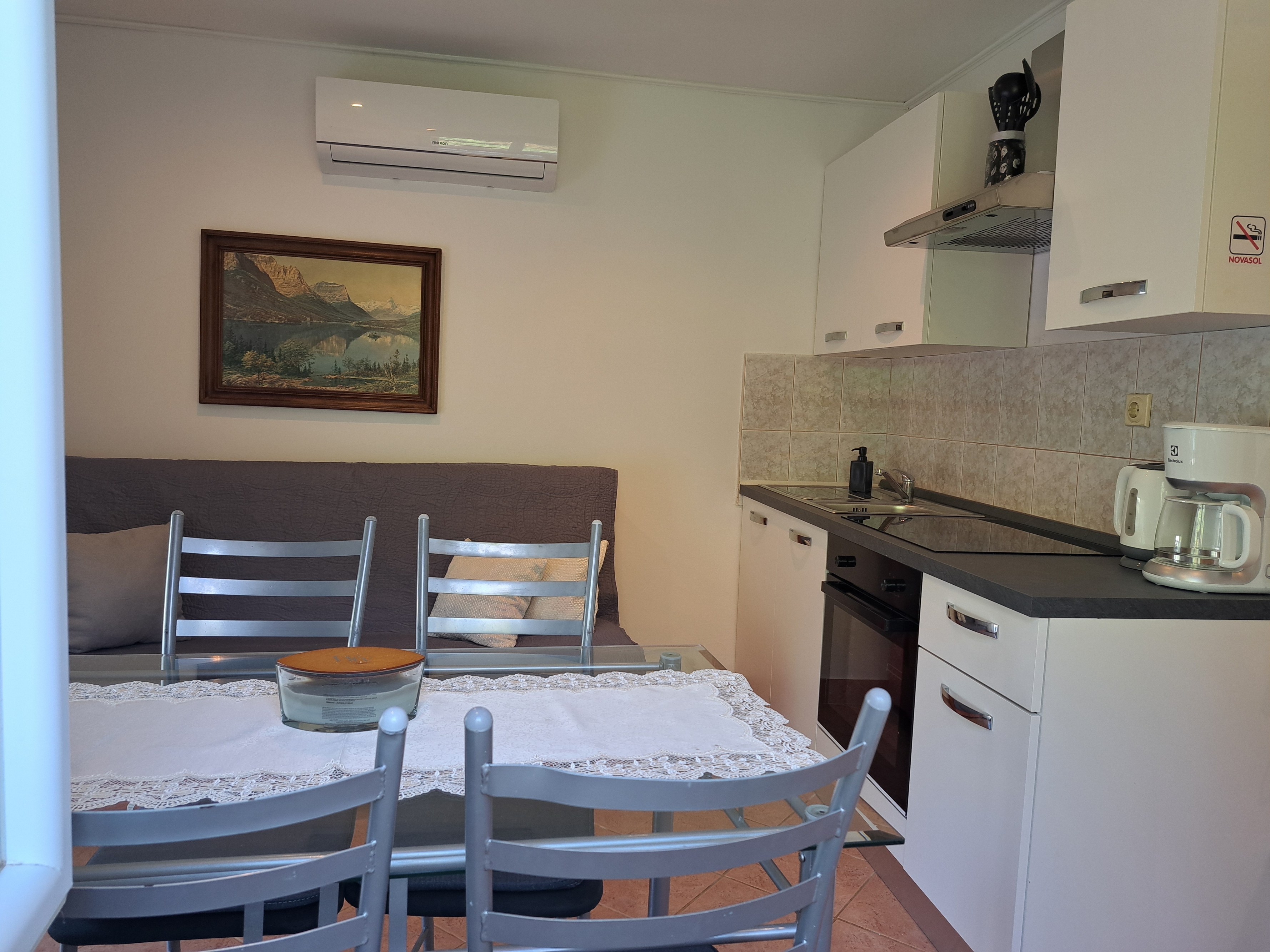 One bedroom apartment with terrace Mundanije, Rab  A-a