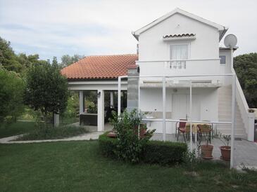 Mundanije, Rab, Propiedad 5076 - Apartamentos with sandy beach.