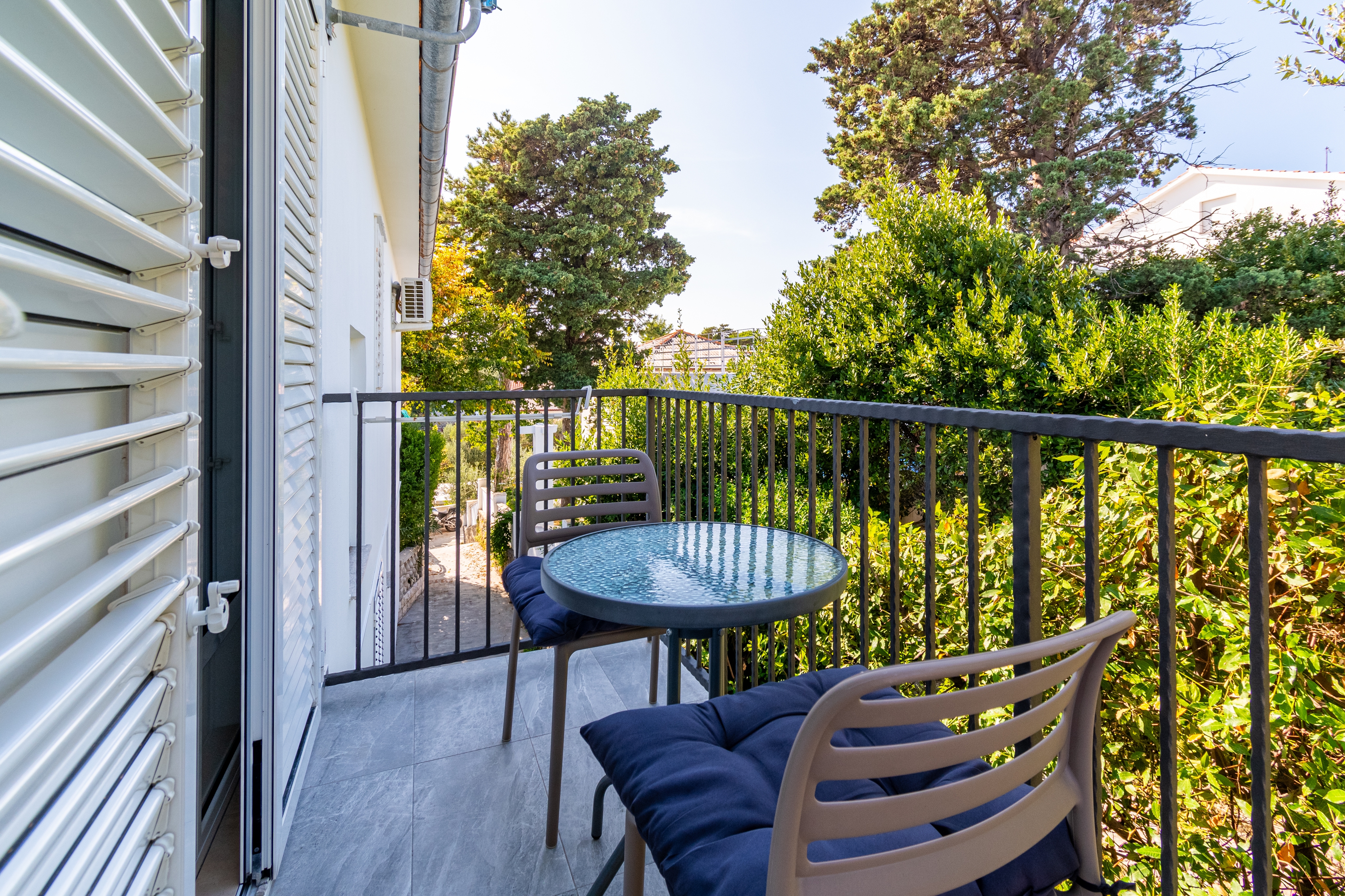 Studio flat with balcony Banjol, Rab  AS-a
