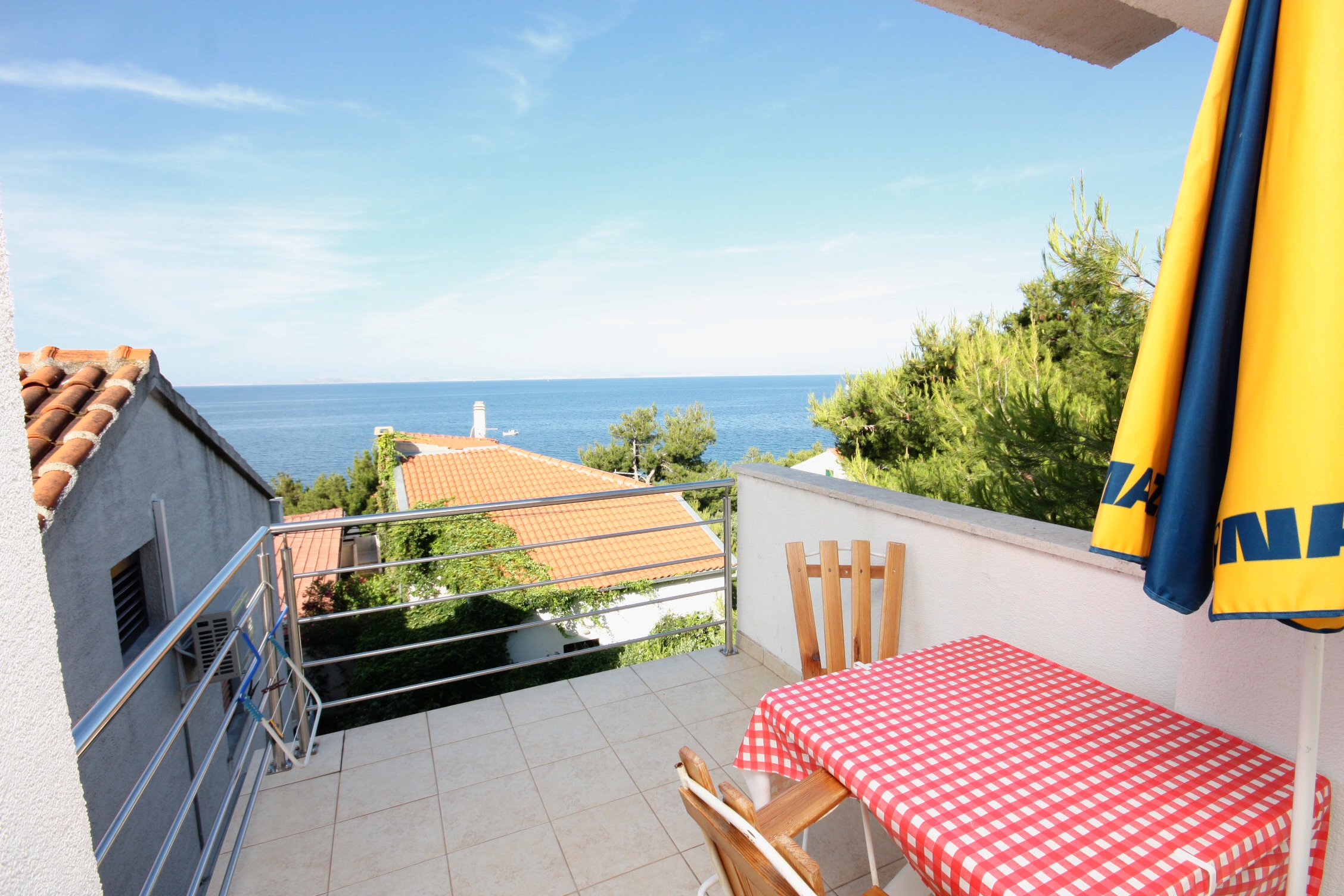One bedroom apartment with terrace and sea view Murter (A-5078-a) One bedroom apartment with terrace and sea view Murter (A-5078-a)