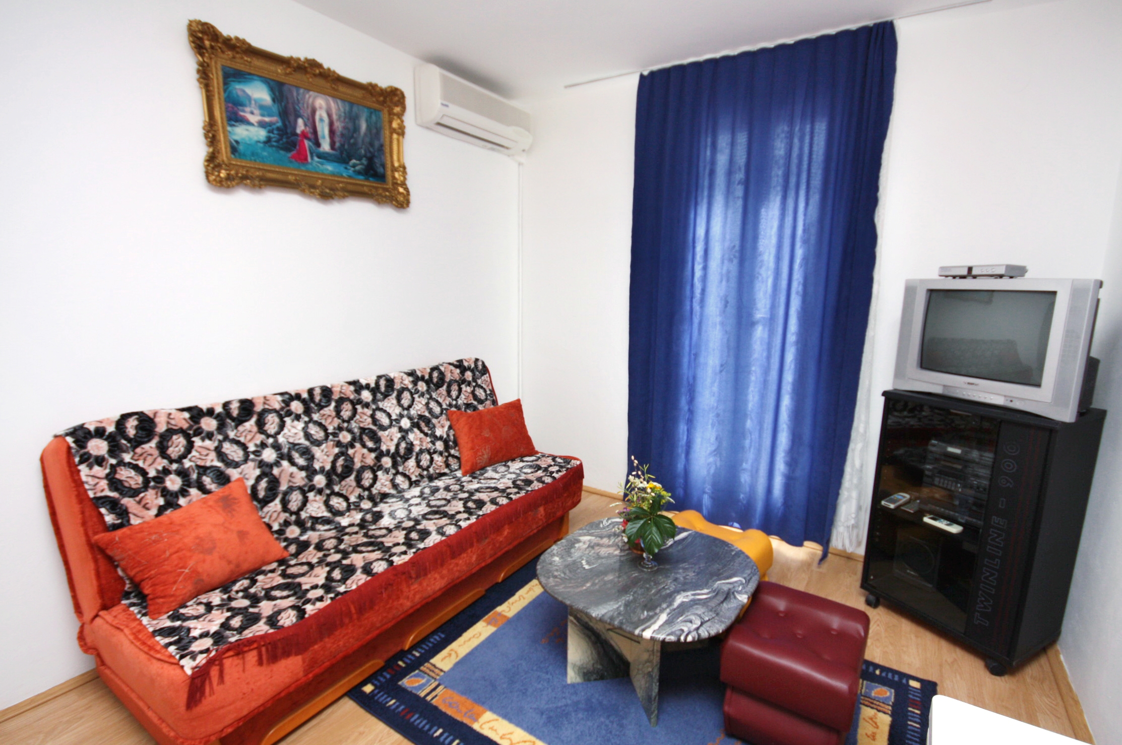 One bedroom apartment with terrace Murter (A-5084-d)