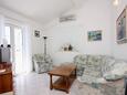 Living room Murter, Living room in the apartment, air condition available and WiFi.
