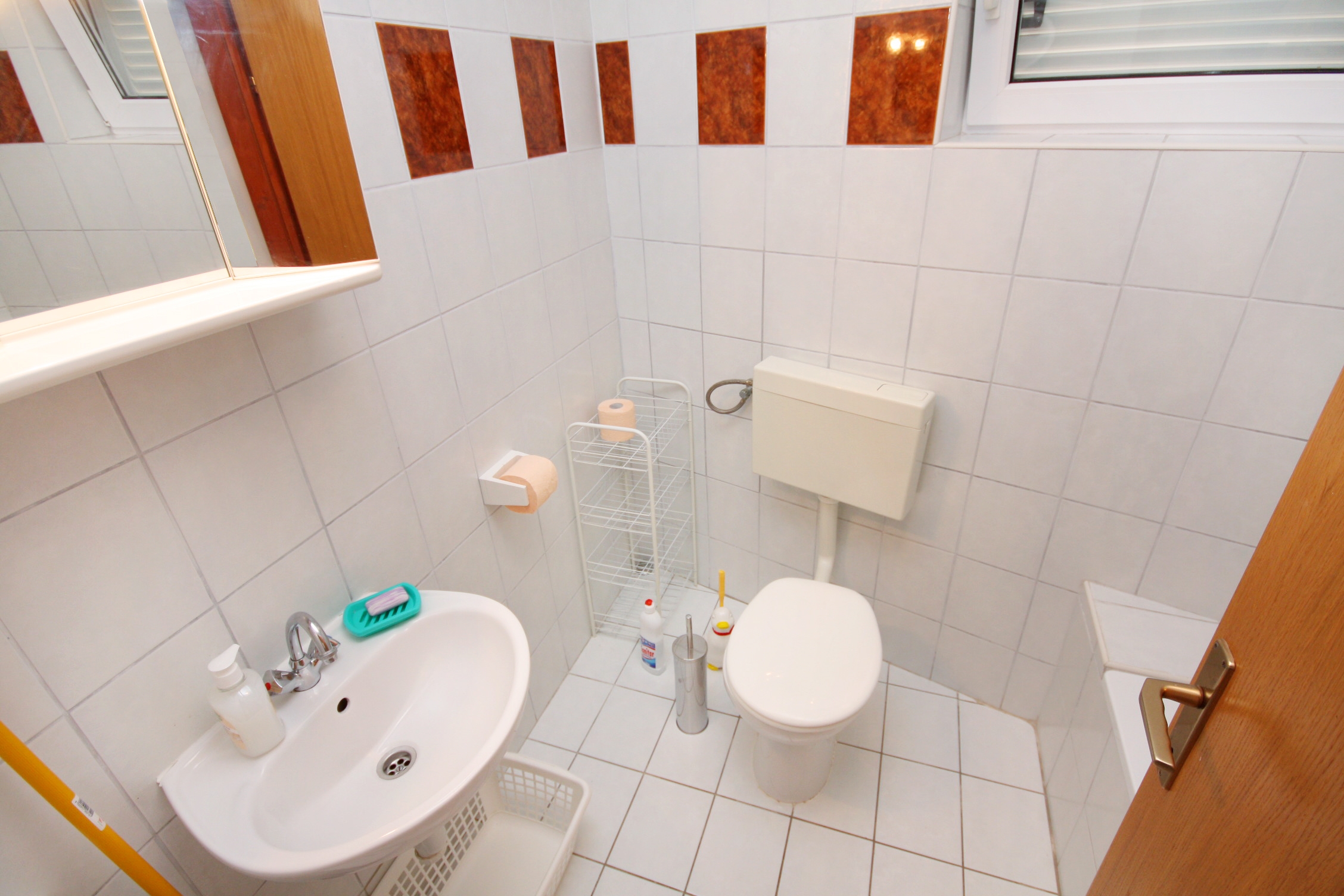 One bedroom apartment with terrace and sea view Tisno, Murter  A-a