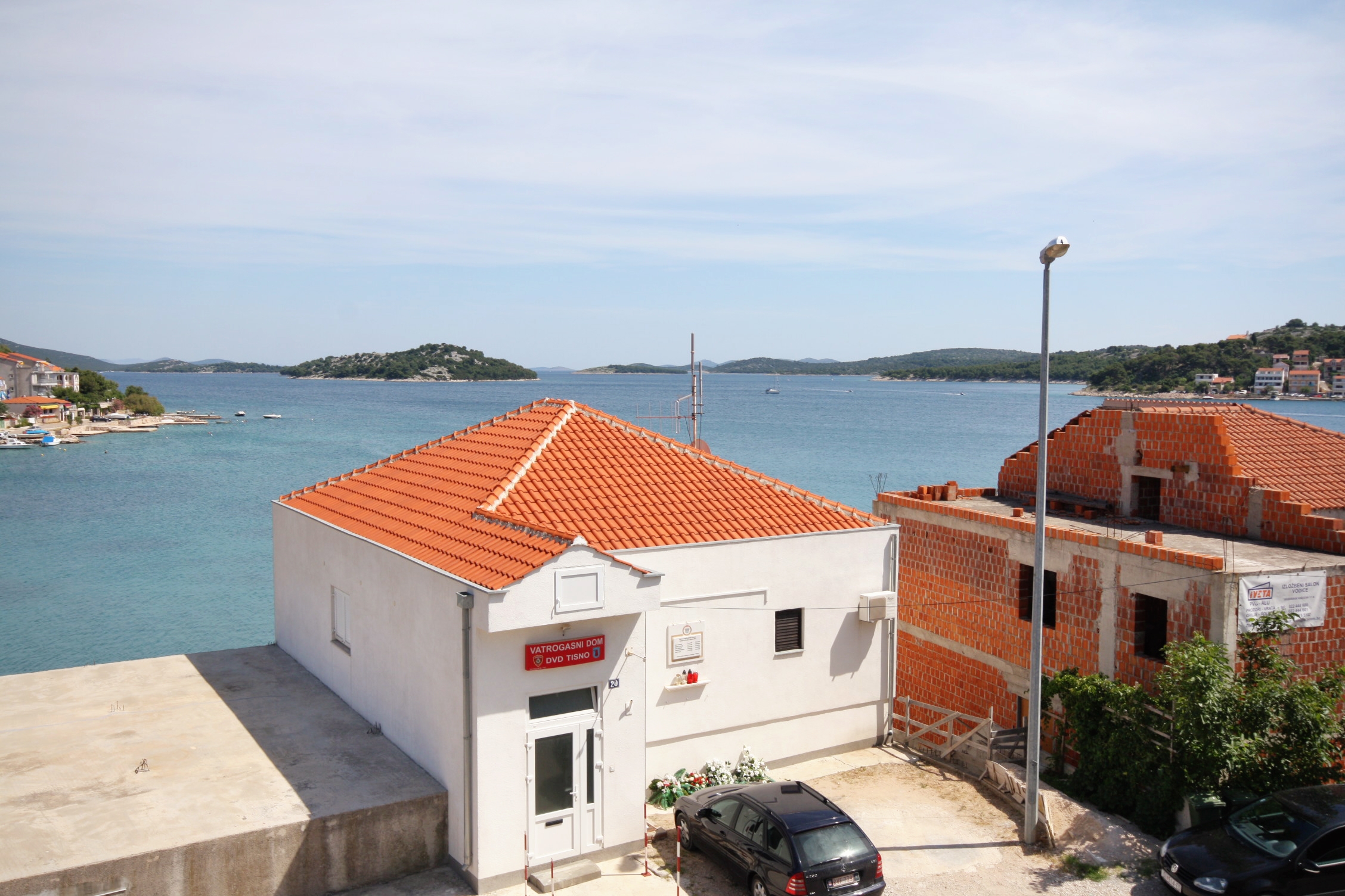 Two bedroom apartment with terrace and sea view Tisno, Murter  A-b