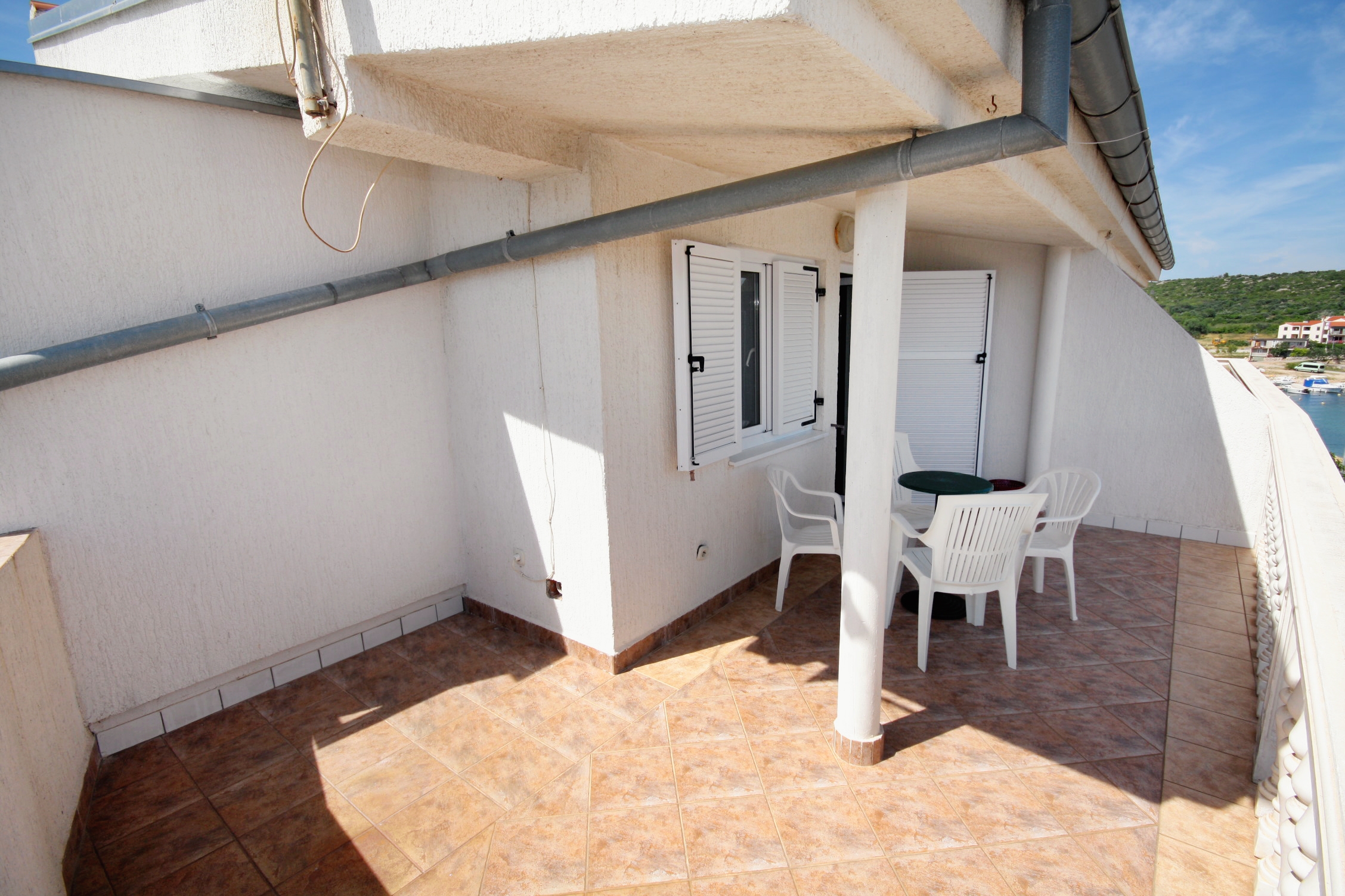 One bedroom apartment with terrace and sea view Tisno, Murter  A-c
