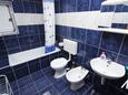 Bathroom Tisno, Bathroom in the apartment.