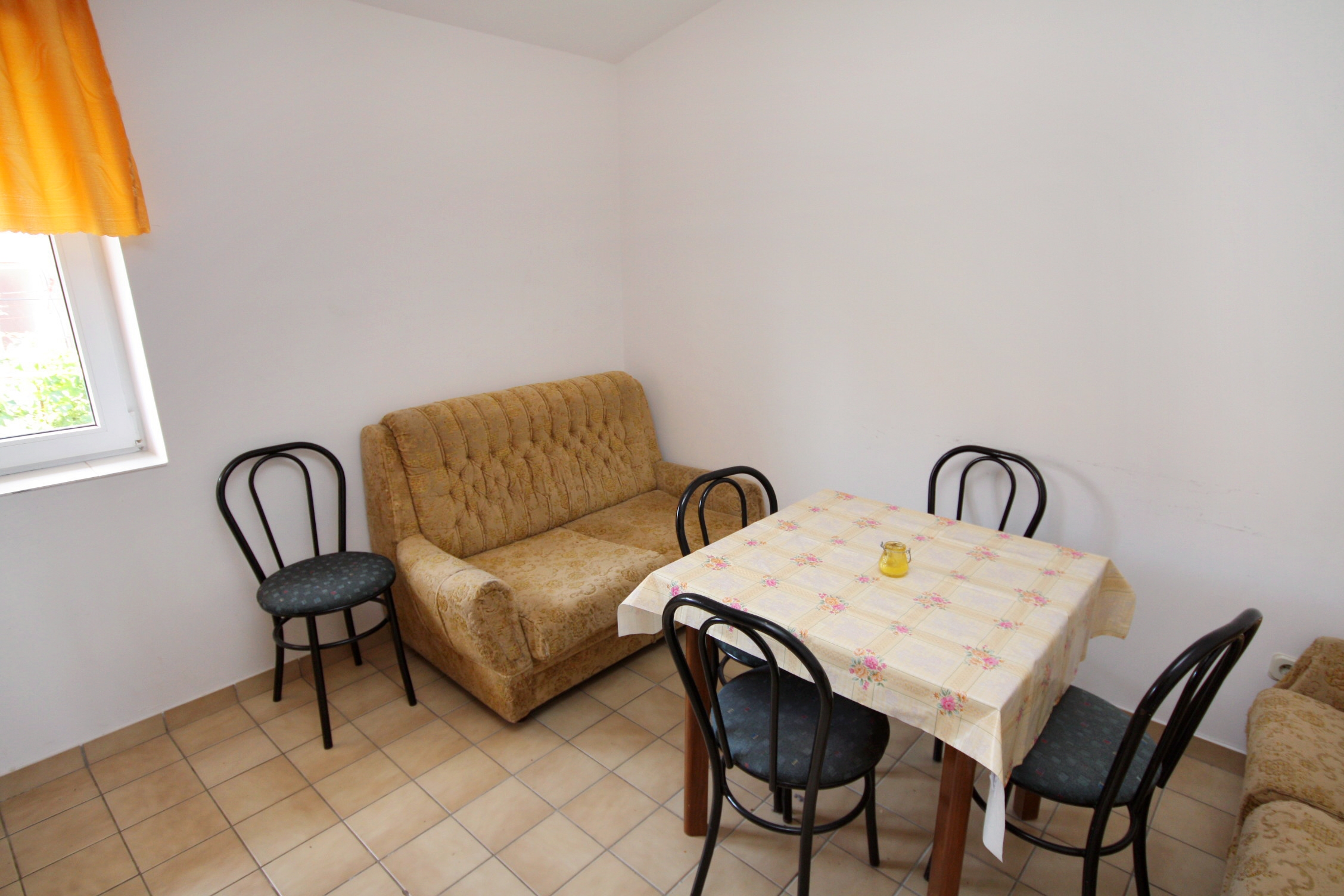 Two bedroom apartment with terrace and sea view Tisno, Murter  A-d