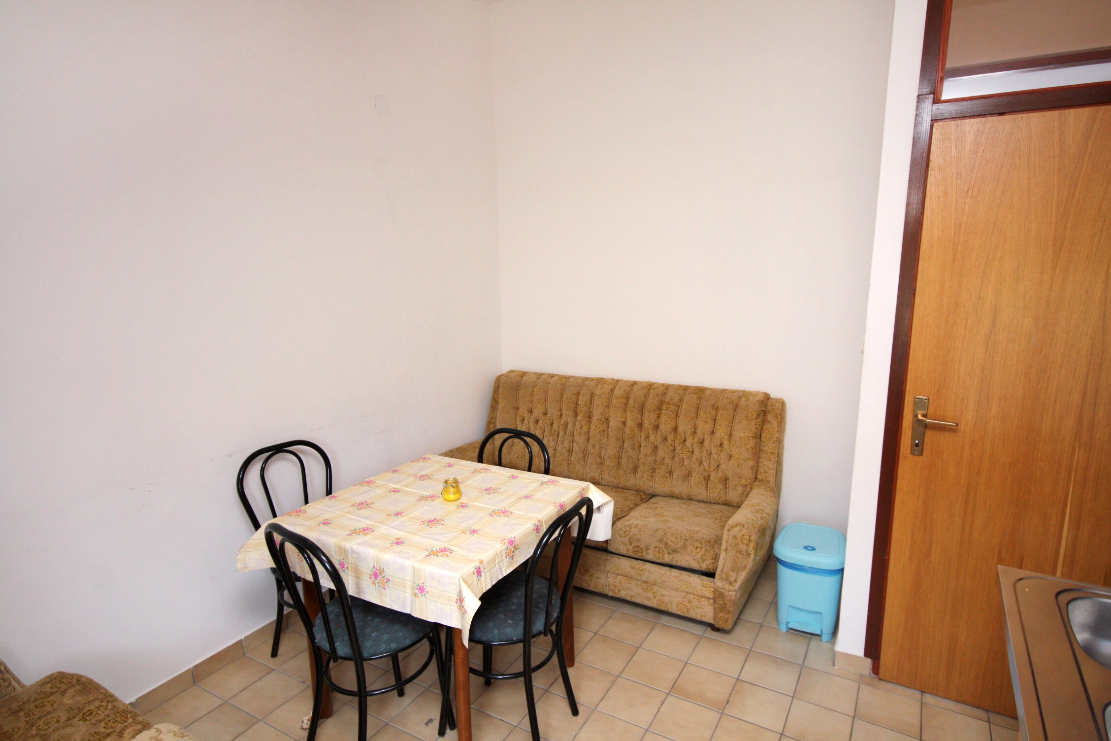 Two bedroom apartment with terrace and sea view Tisno, Murter  A-d