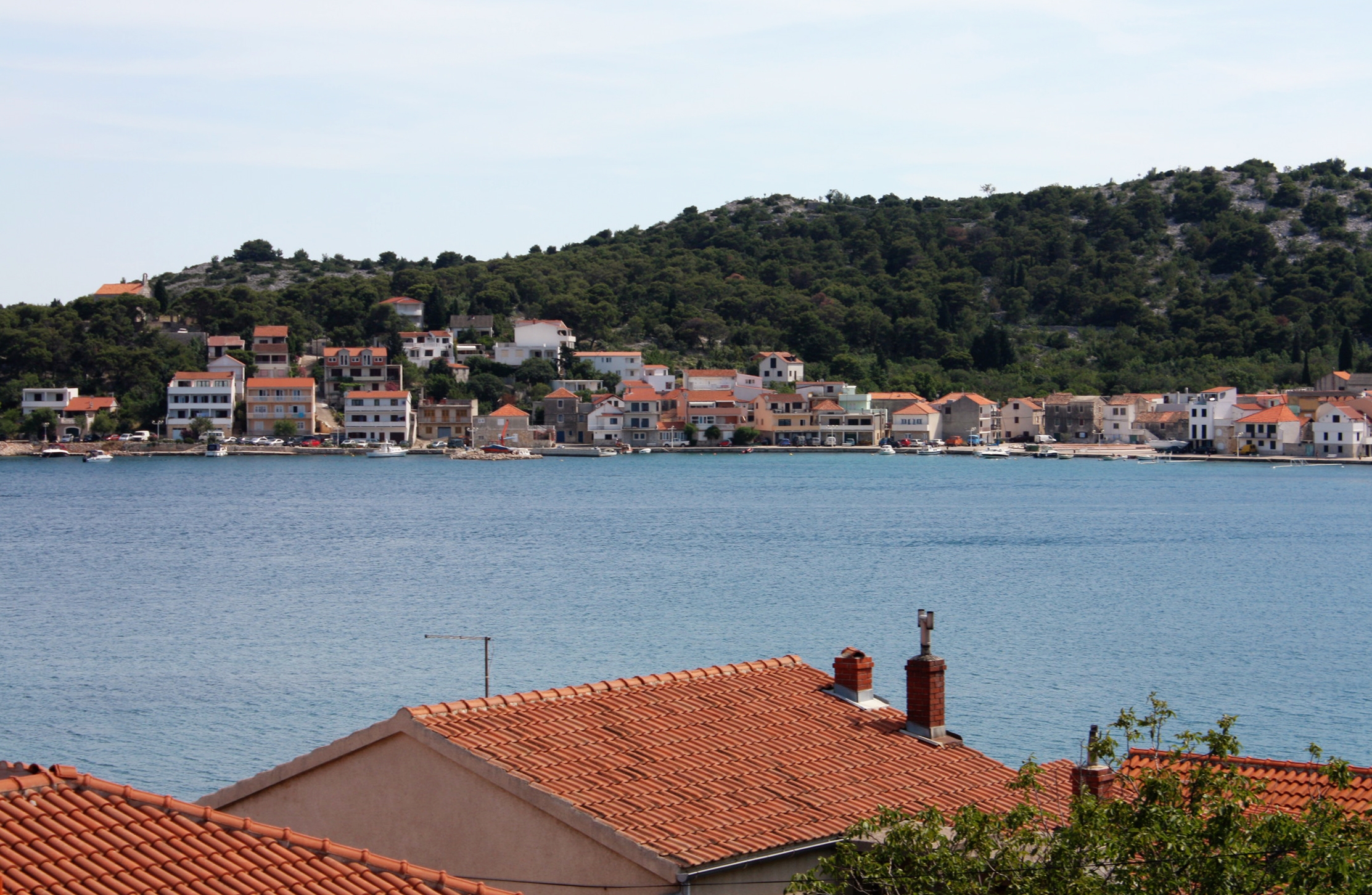 Two bedroom apartment with terrace and sea view Tisno, Murter  A-d