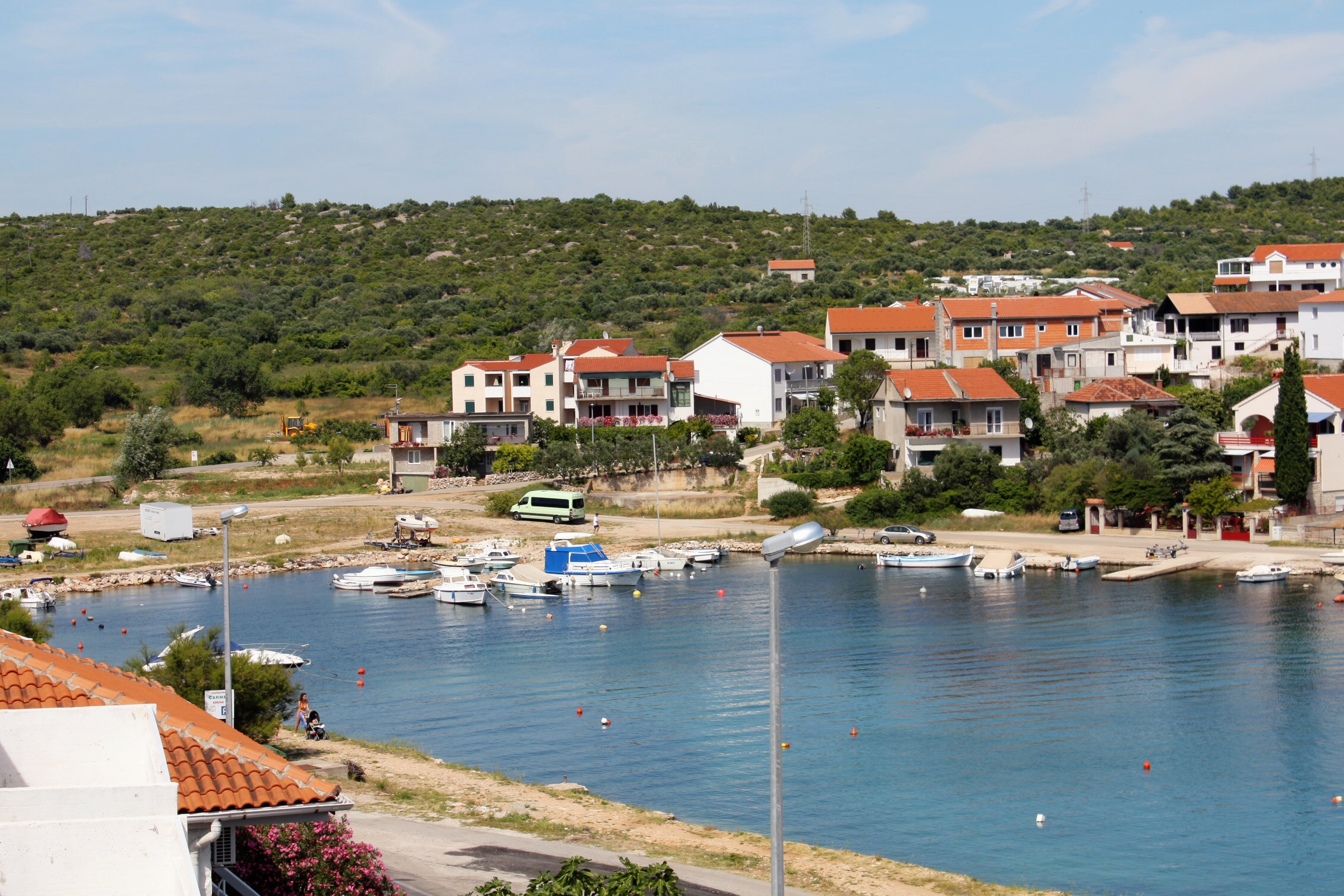 Two bedroom apartment with terrace and sea view Tisno, Murter  A-d