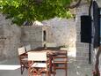 Shared terrace Tisno, Shared terrace in the apartment, WIFI.