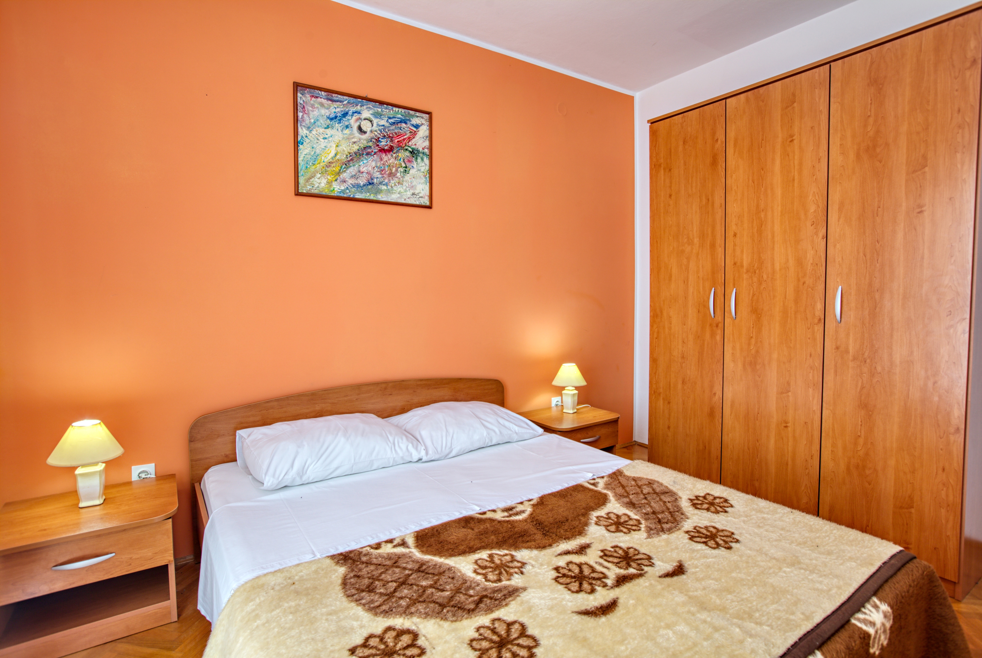 Two bedroom apartment with terrace Murter  A-a
