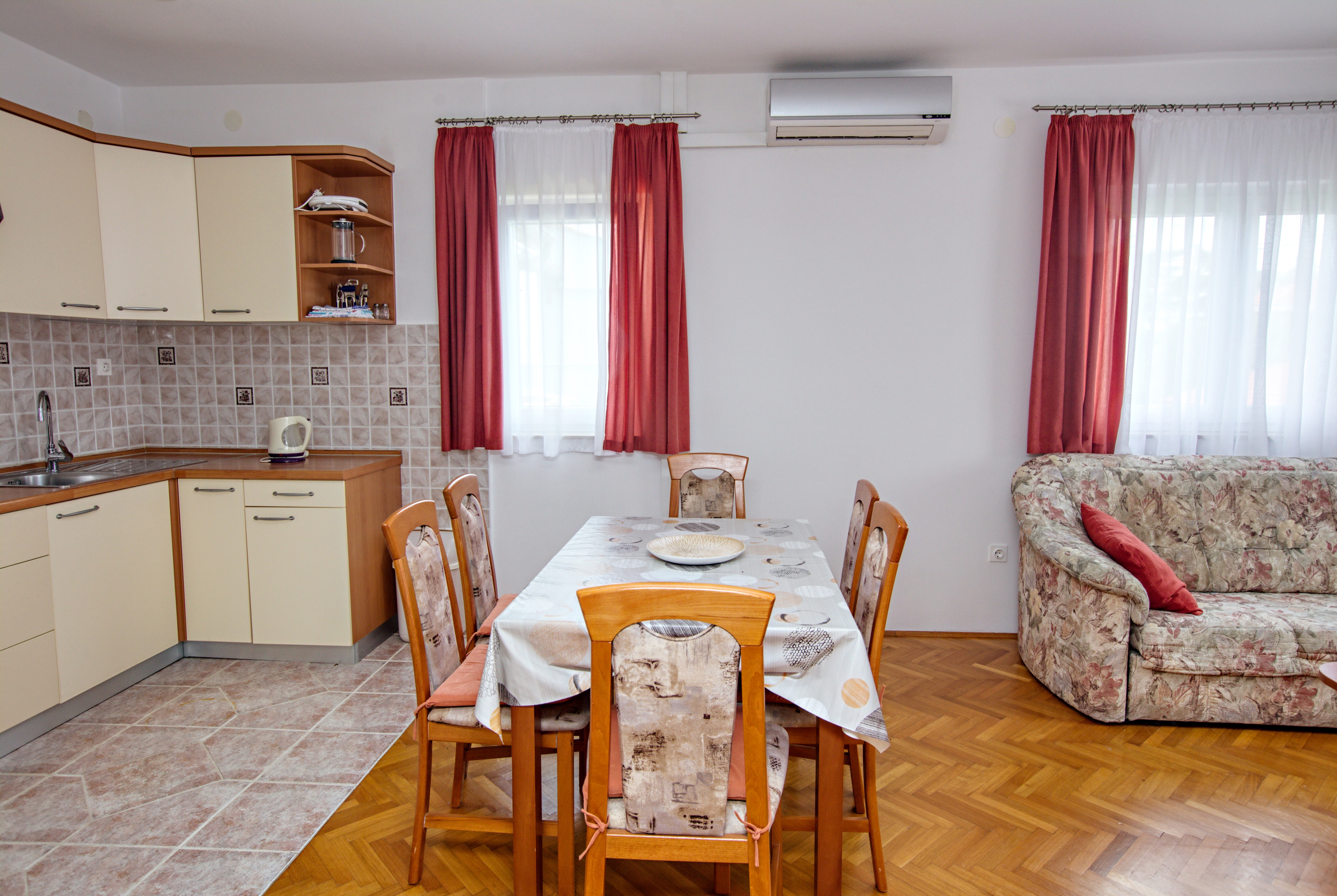 Two bedroom apartment with terrace Murter (A-5088-a) Two bedroom apartment with terrace Murter (A-5088-a)