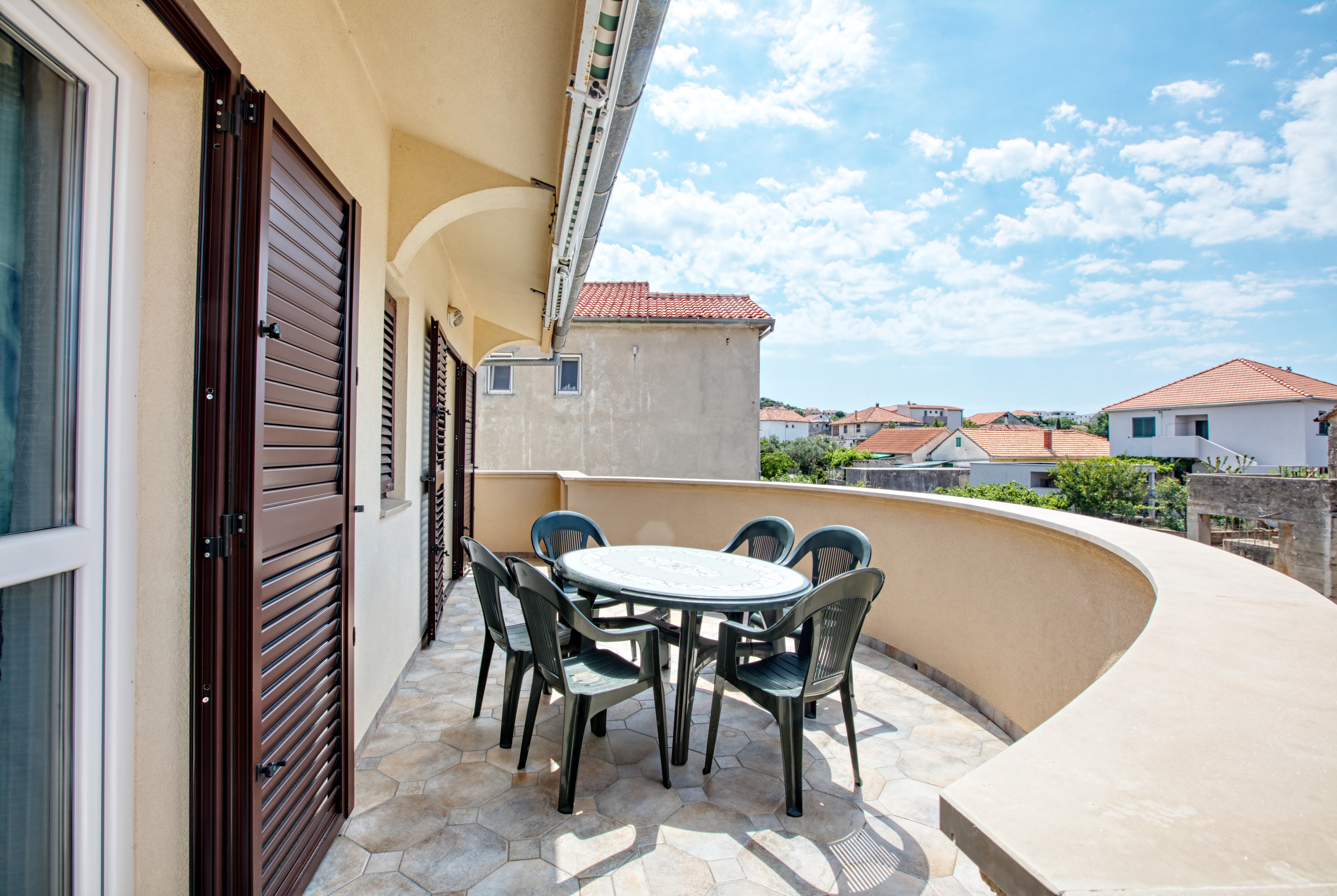 Two bedroom apartment with terrace Murter  A-a