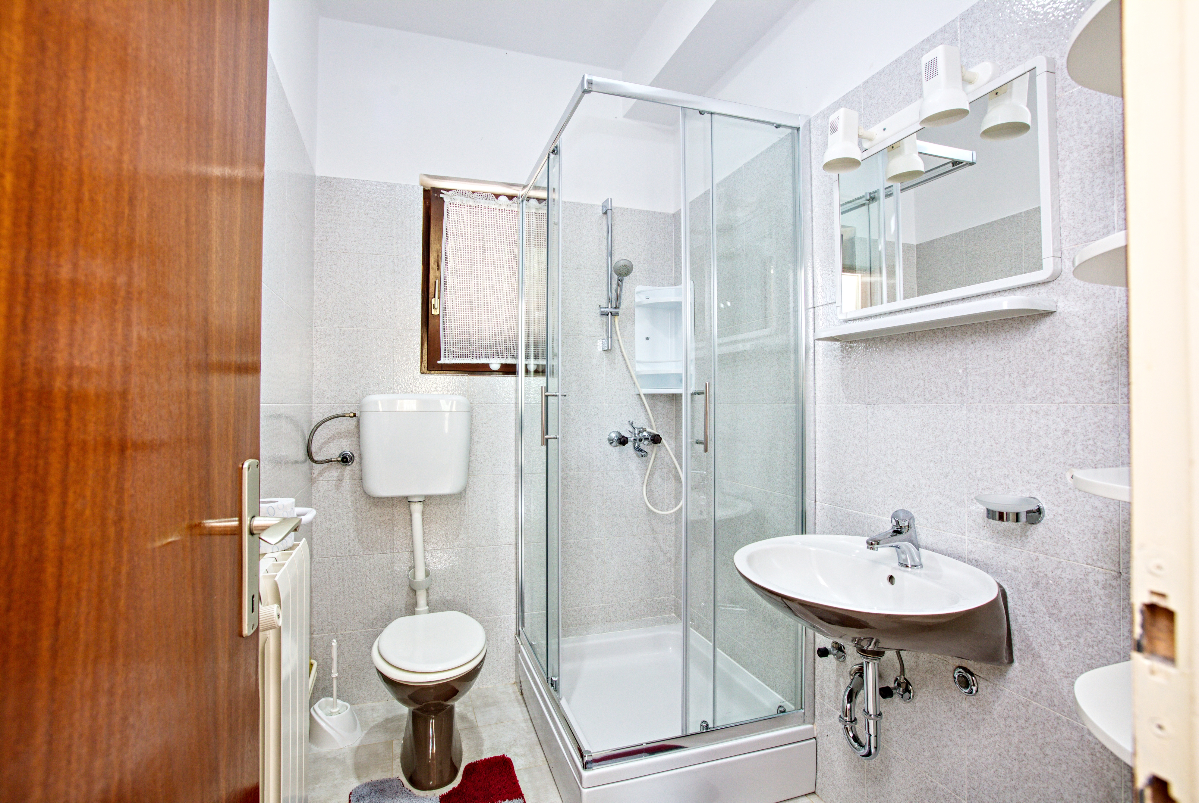 One bedroom apartment with terrace Murter  A-c