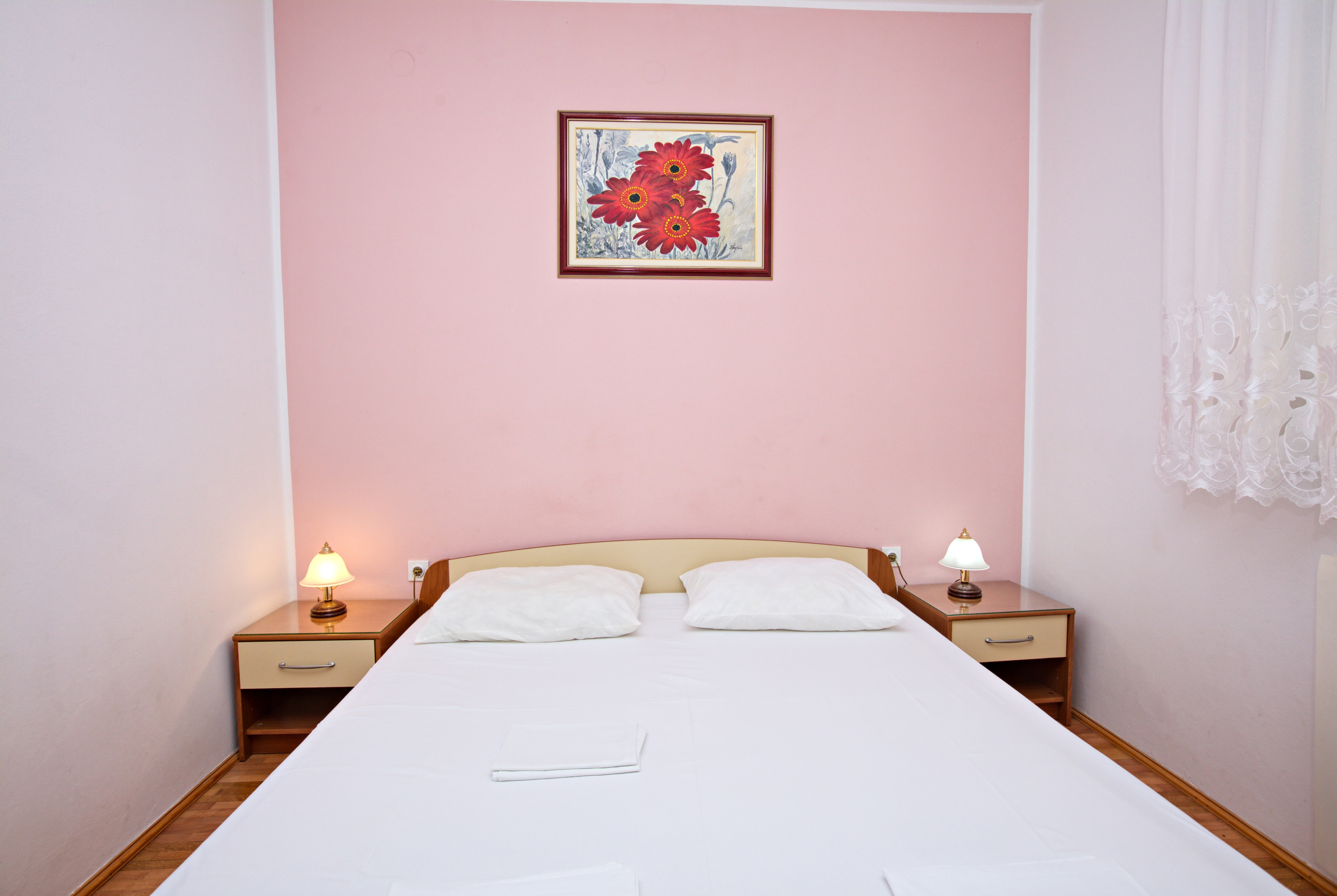 One bedroom apartment with terrace Murter  A-c
