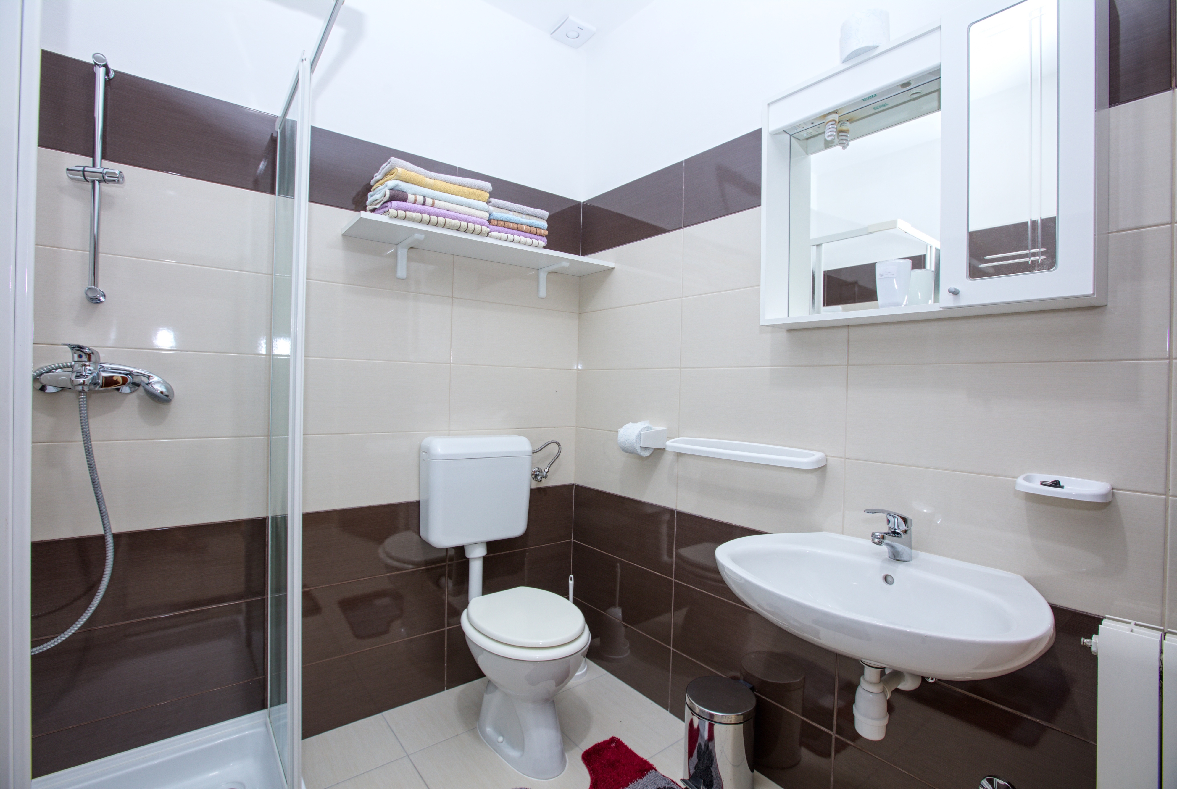 Two bedroom apartment with terrace Murter  A-d