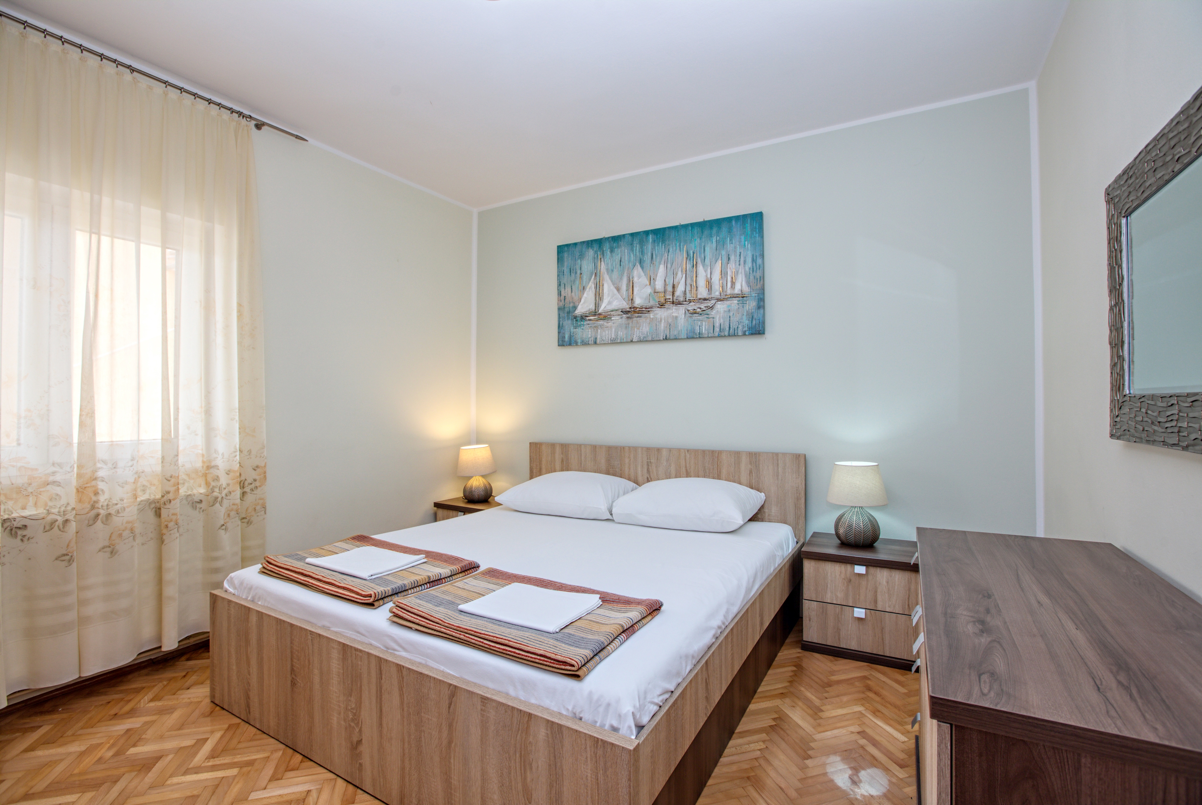 Two bedroom apartment with terrace Murter  A-d