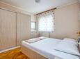 Ložnice 2 Murter, Ložnice 2 v ubytování typu apartment, domácí mazlíčci povoleni a WiFi.