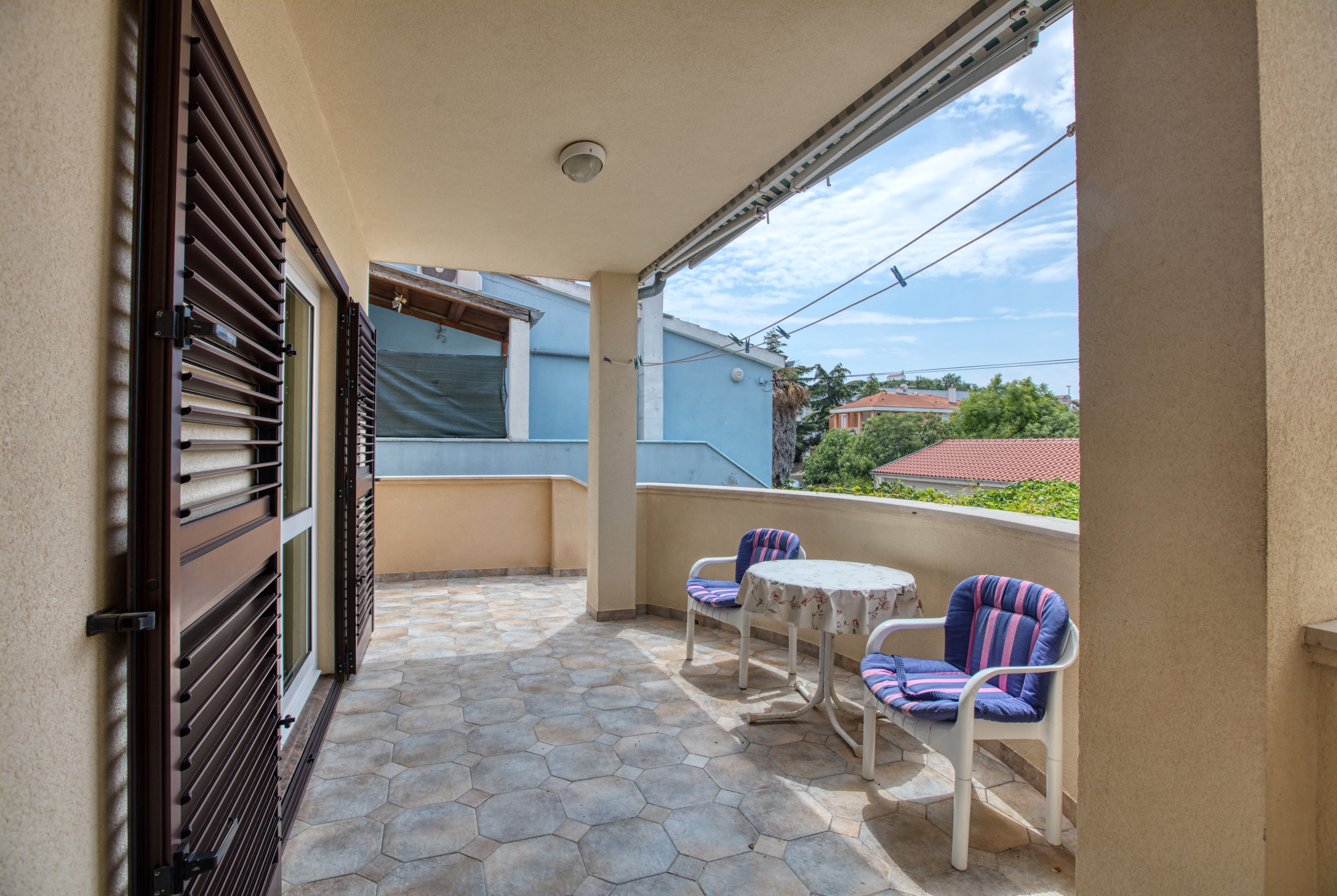 Three bedroom apartment with terrace and sea view Murter  A-e
