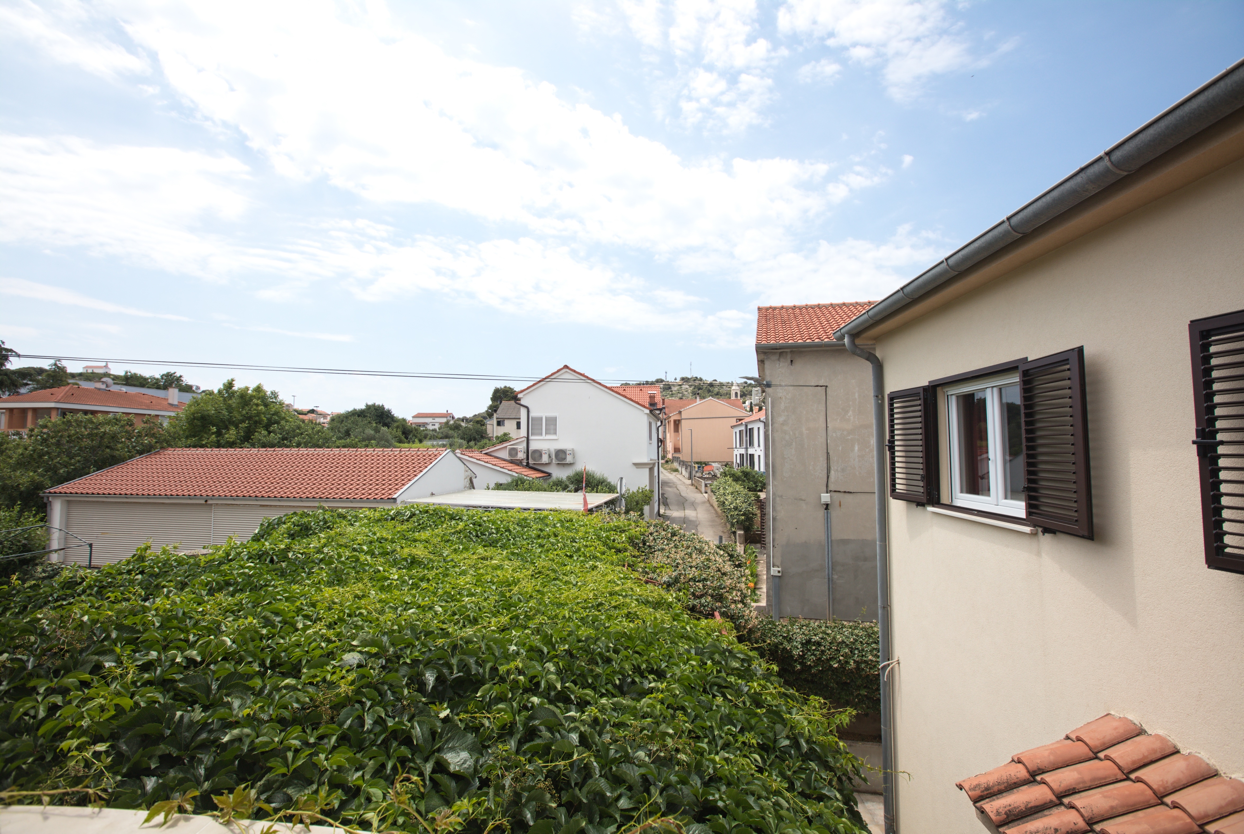 Three bedroom apartment with terrace and sea view Murter  A-e