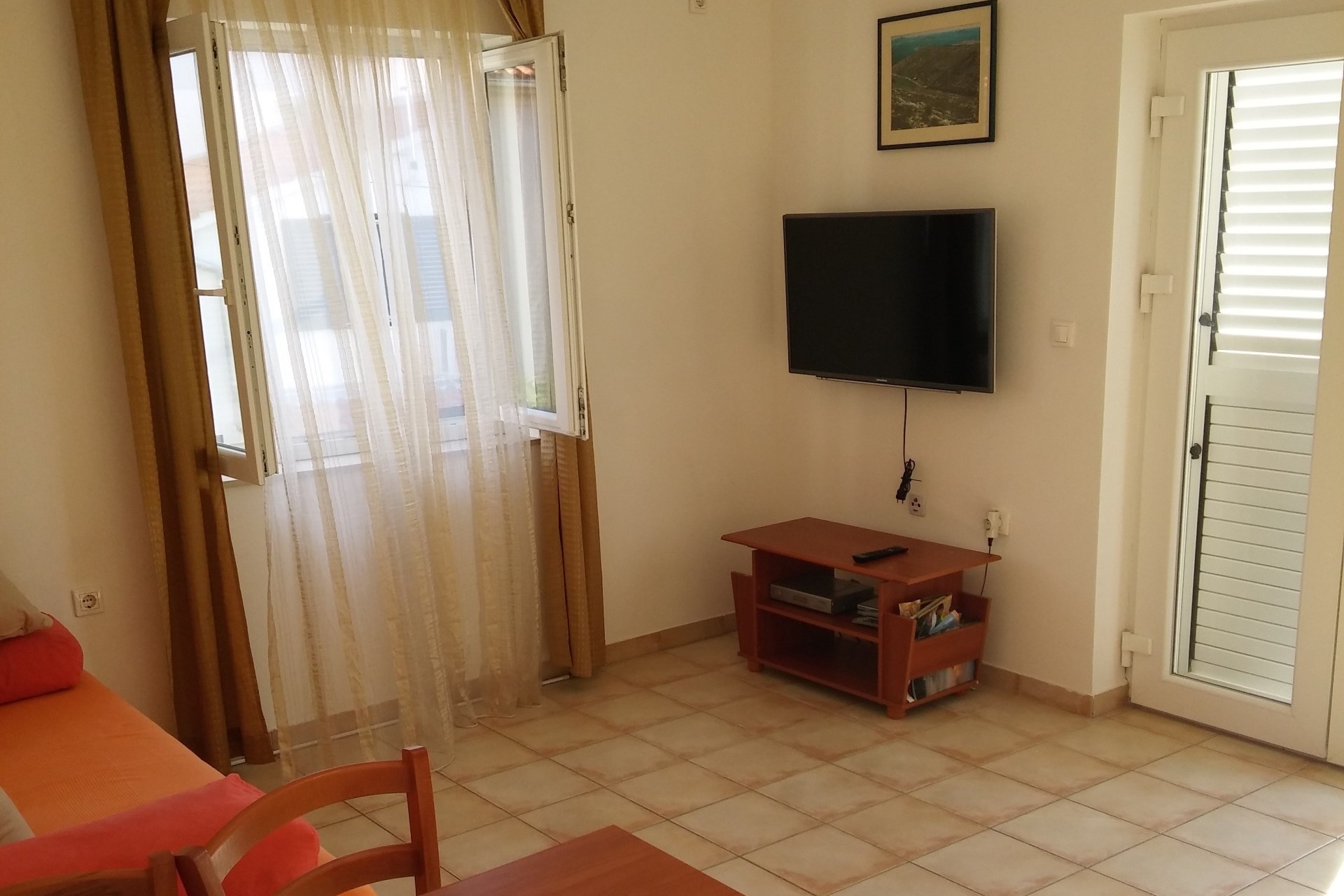 One bedroom apartment with terrace Murter (A-5089-b) One bedroom apartment with terrace Murter (A-5089-b)