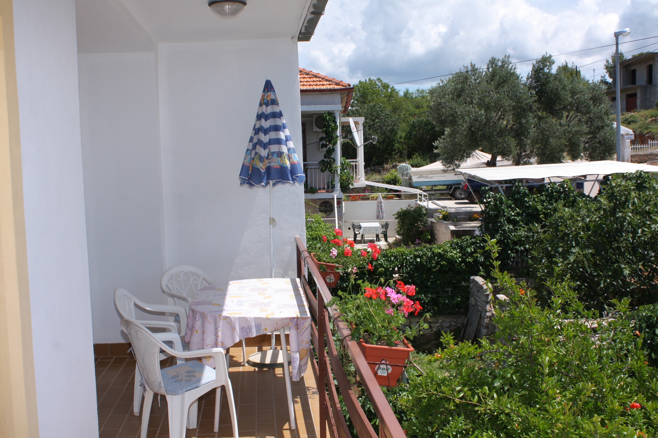 Studio flat with balcony Tisno (Murter) (AS-5091-b) Studio flat with balcony Tisno (Murter) (AS-5091-b)