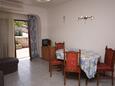 Dining room Tisno, Dining room in the studio-apartment, (pet friendly) and WiFi.