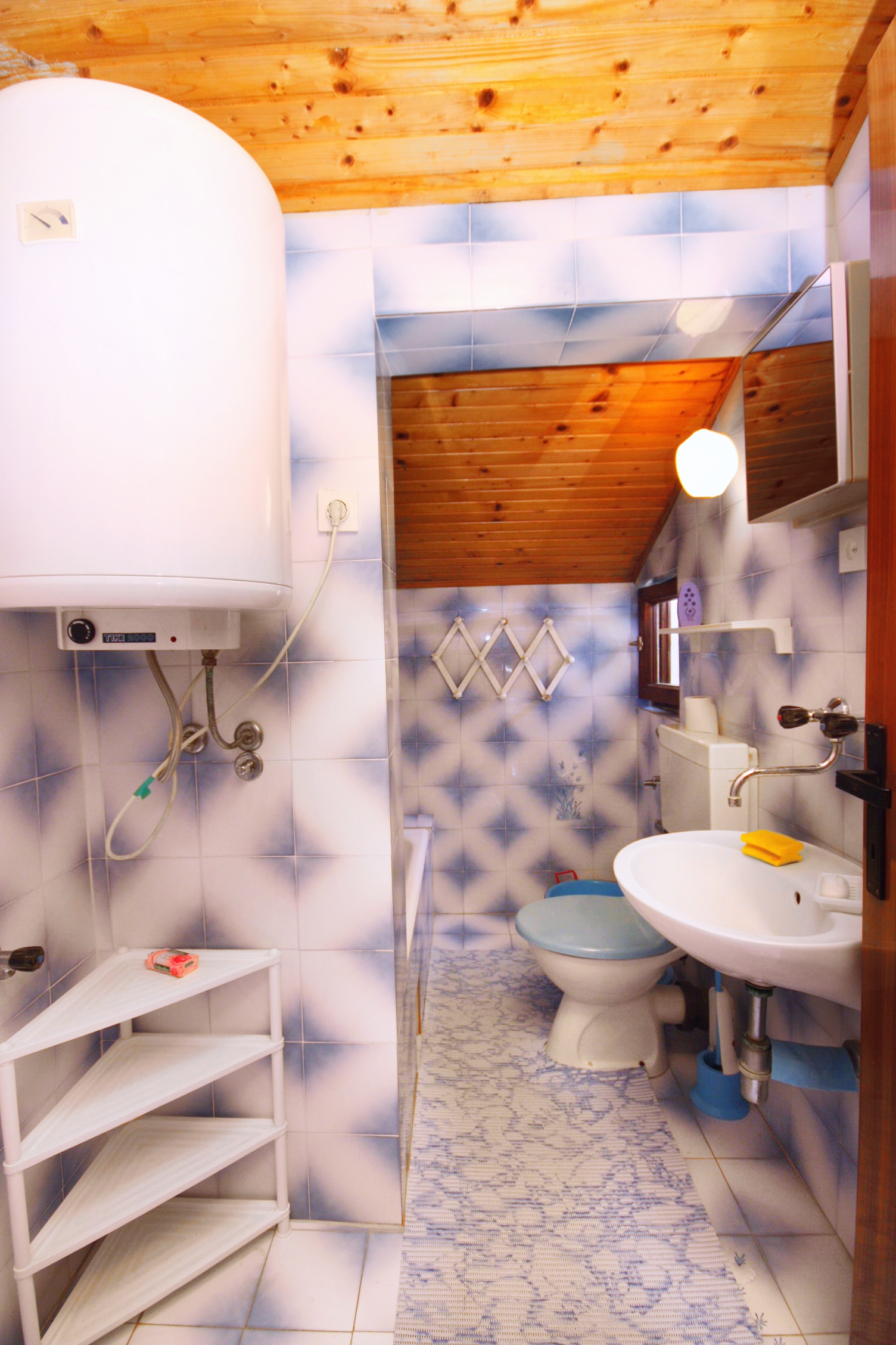 Two bedroom apartment with balcony Jezera, Murter  A-a