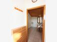 Jezera, Hallway in the apartment, (pet friendly).
