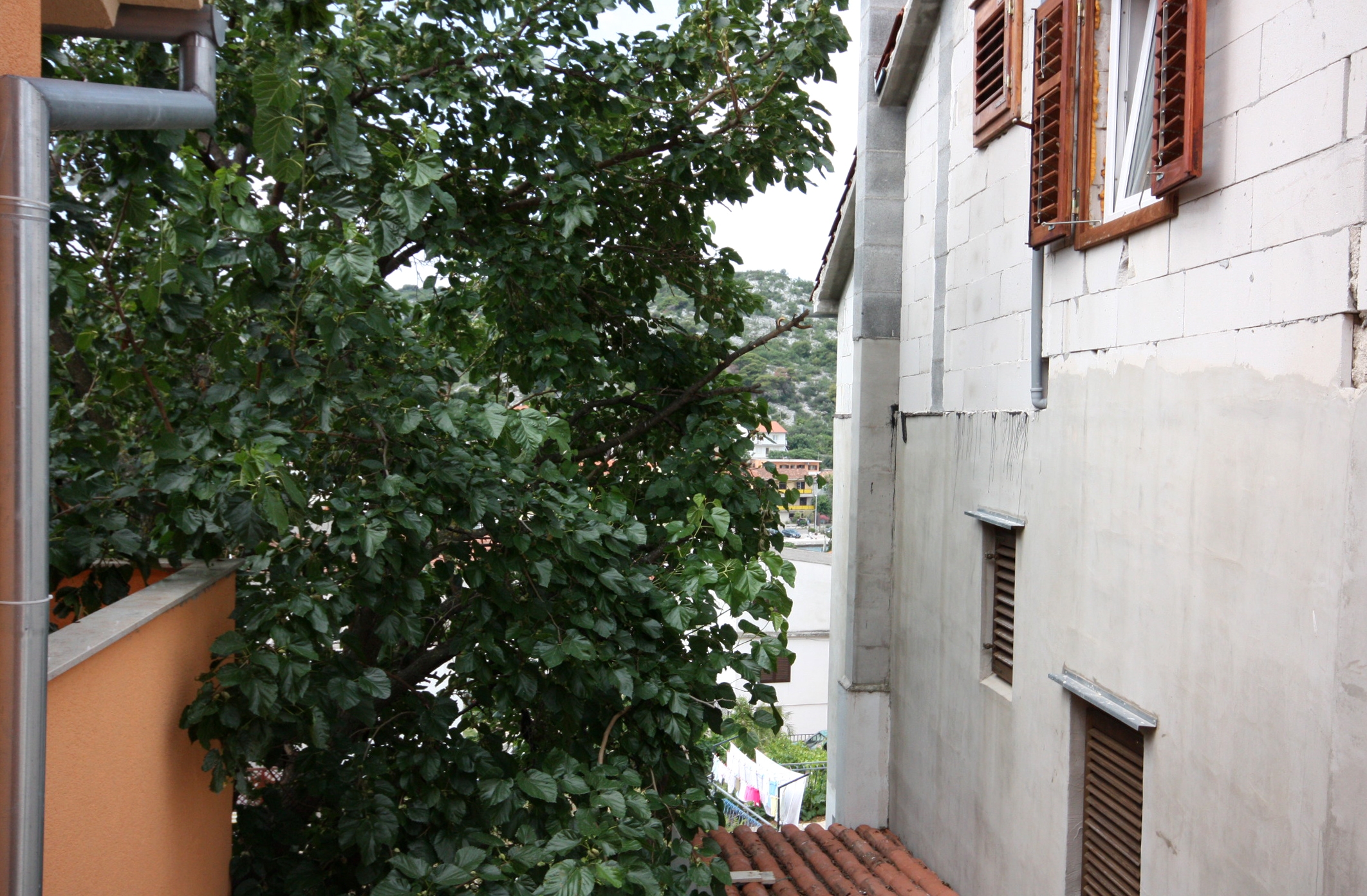 Three bedroom house with terrace and sea view Tisno, Murter  K