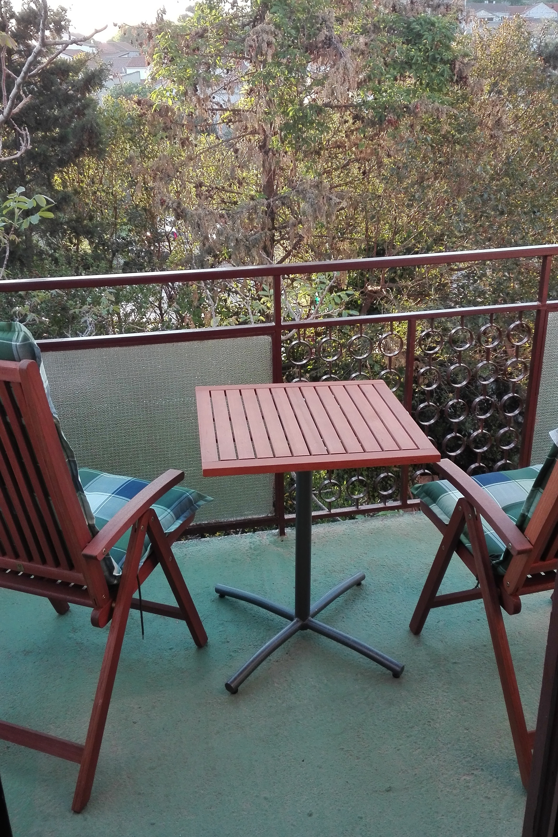 Three bedroom apartment with terrace Murter  A-a