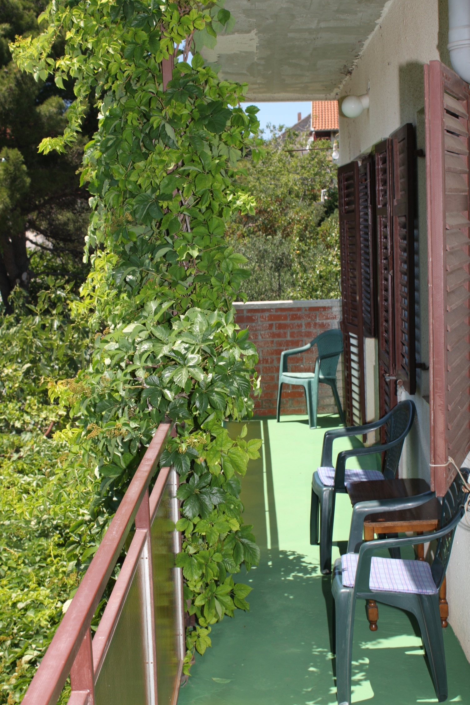 Three bedroom apartment with terrace Murter  A-a