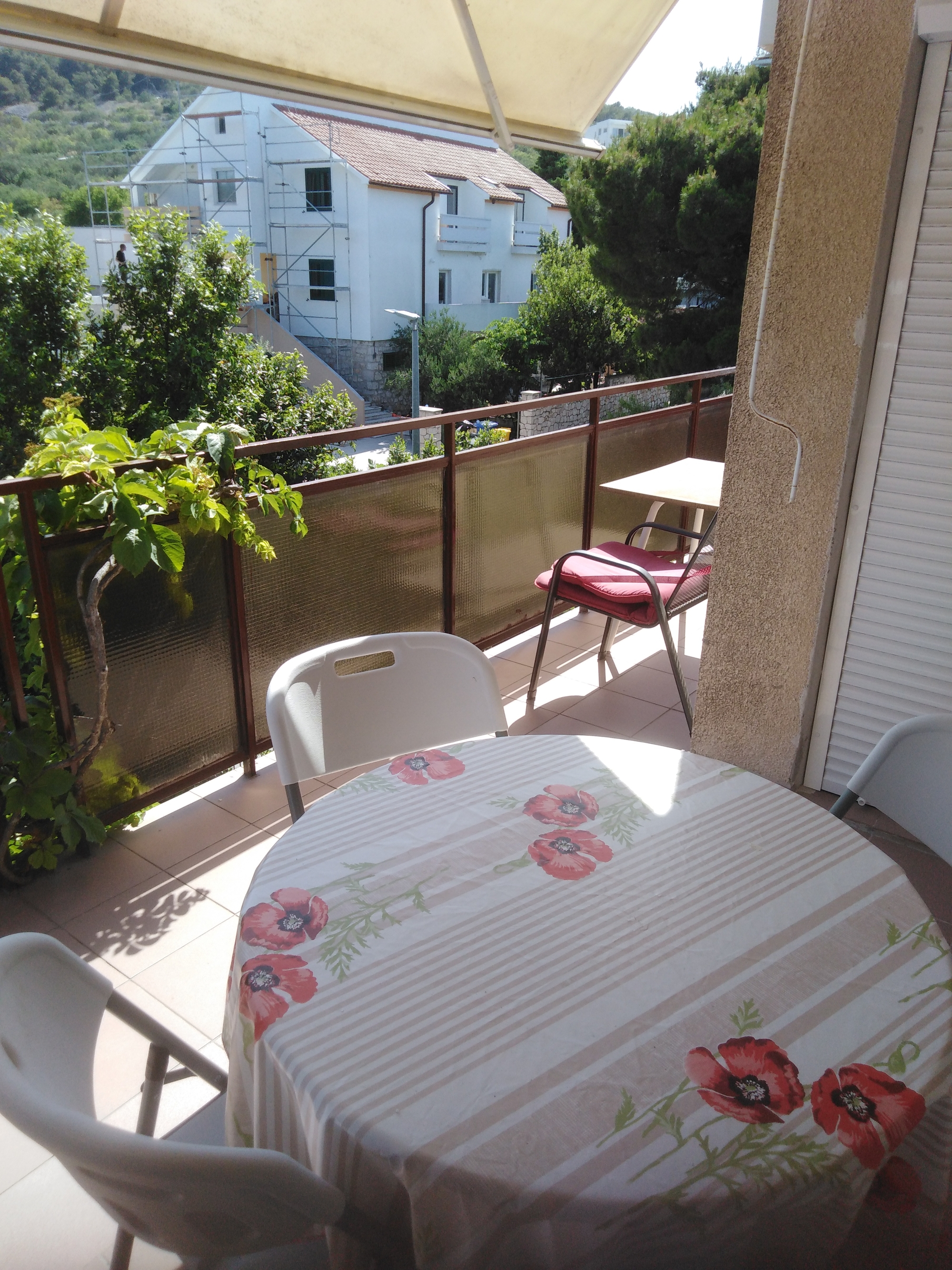 Two bedroom apartment with terrace Murter  A-b