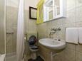 Bathroom 2 Jezera, Bathroom 2 in the apartment, (pet friendly) and WiFi.