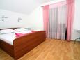 Ložnice Tisno, Ložnice v ubytování typu apartment, WiFi.