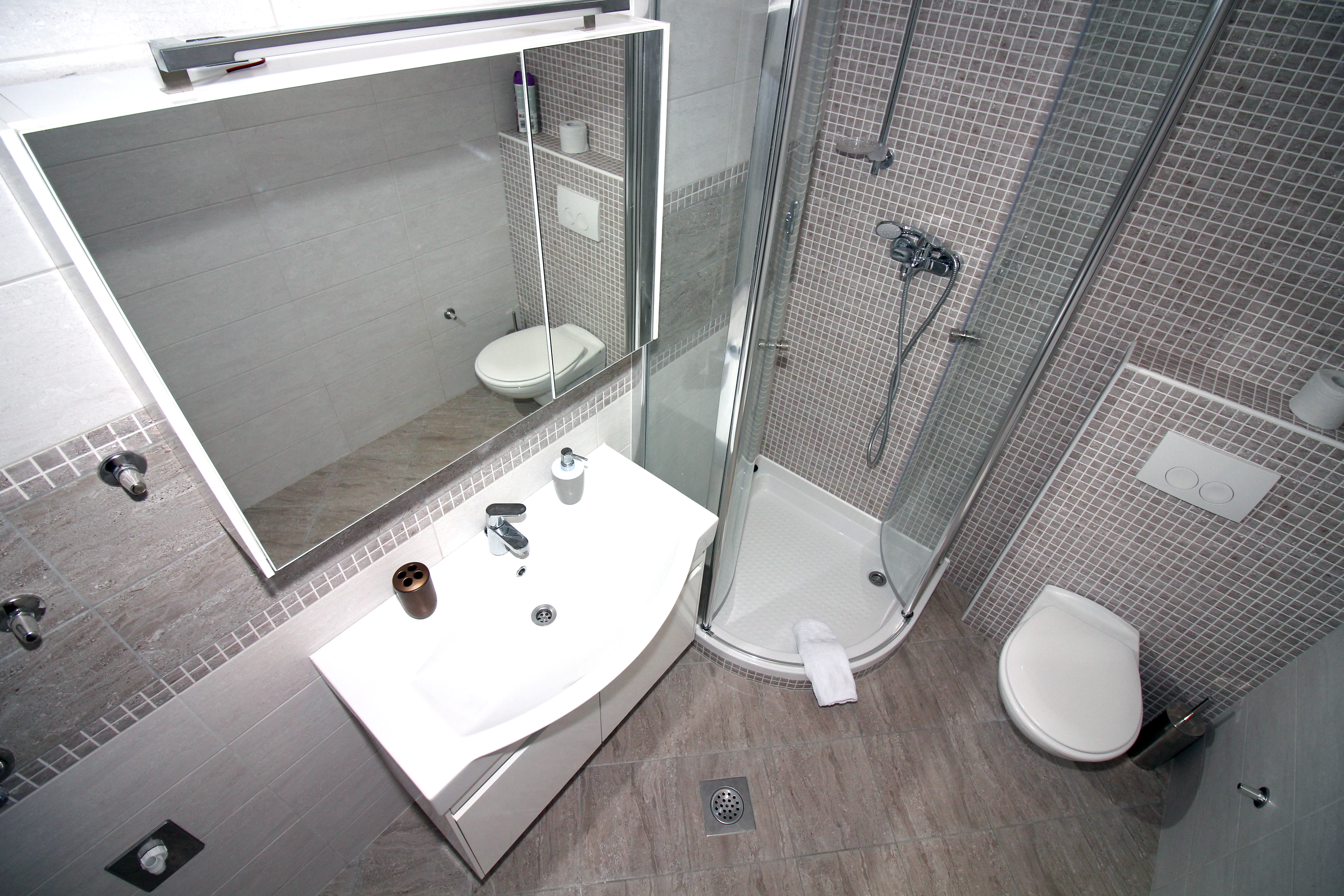 One bedroom apartment with terrace Tisno, Murter  A-d