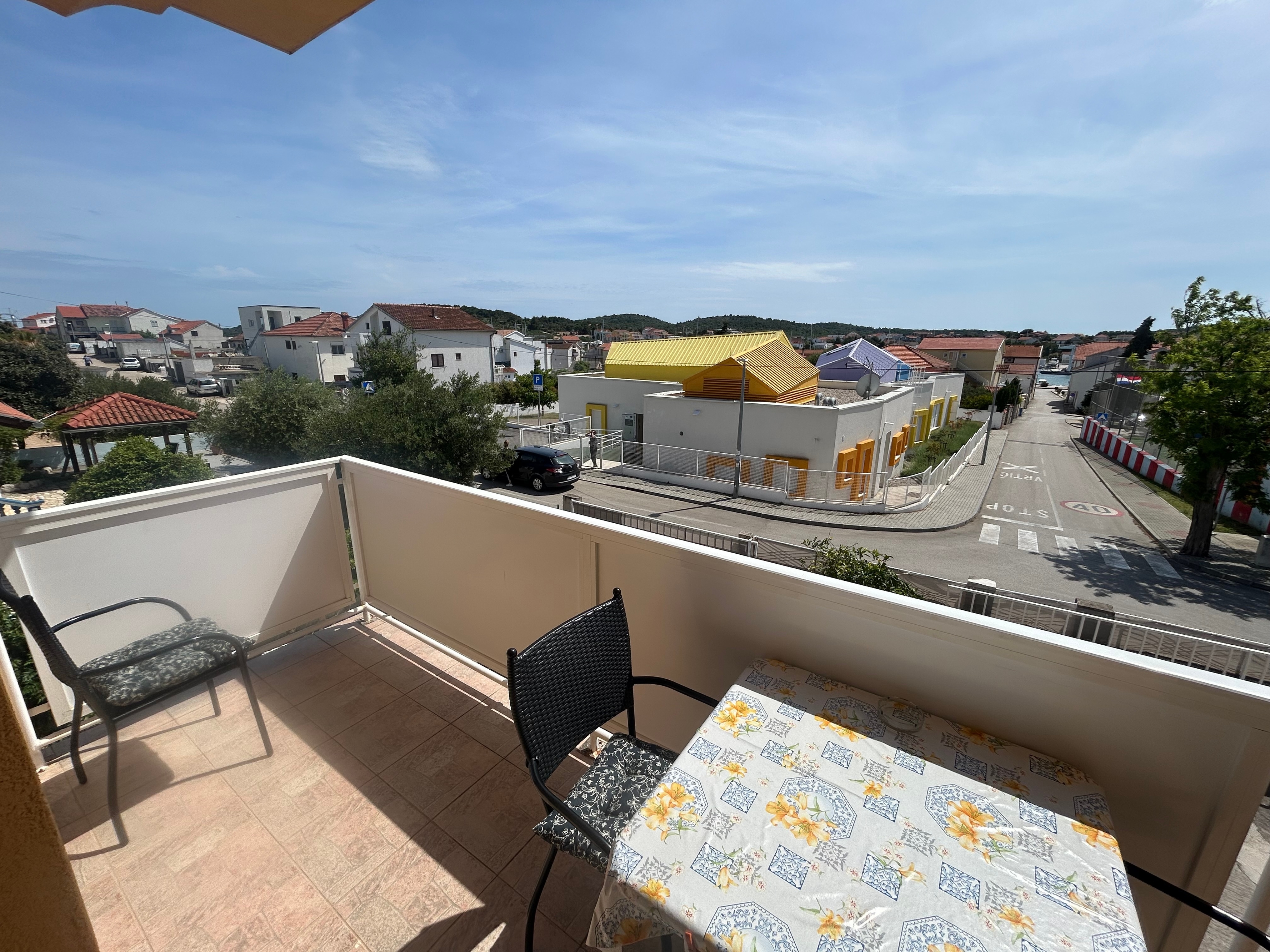 Enosobni apartma Z balkonom Jezera, Murter  A-f