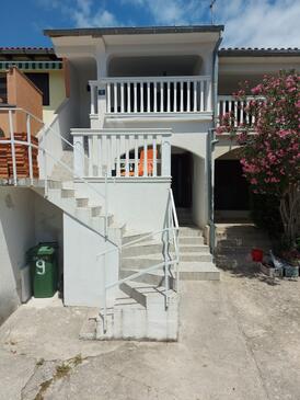 Property Jezera, Murter, Property 5108 - Apartments with pebble beach.