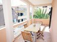 Terrace Tisno, Terrace in the apartment, (pet friendly) and WiFi.