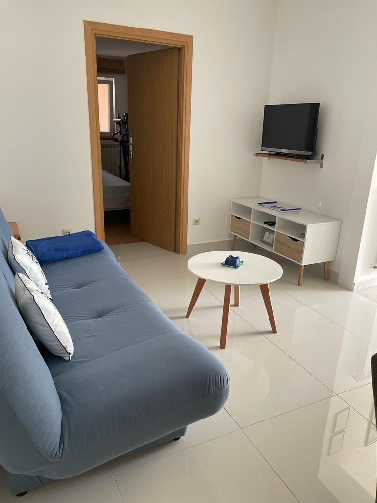 Studio flat with air-conditioning Tisno (Murter) (AS-5113-a)